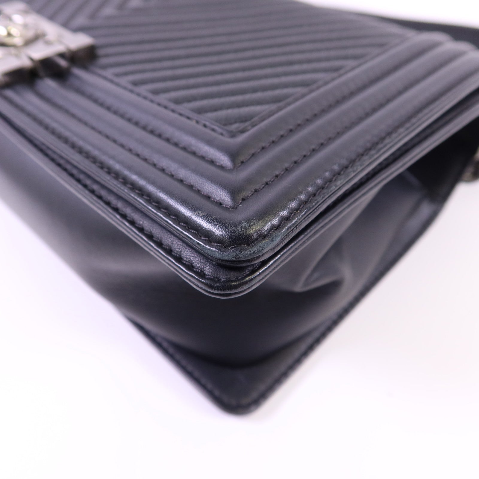 CHANEL 羊皮皮革Boy 25銀扣肩背袋