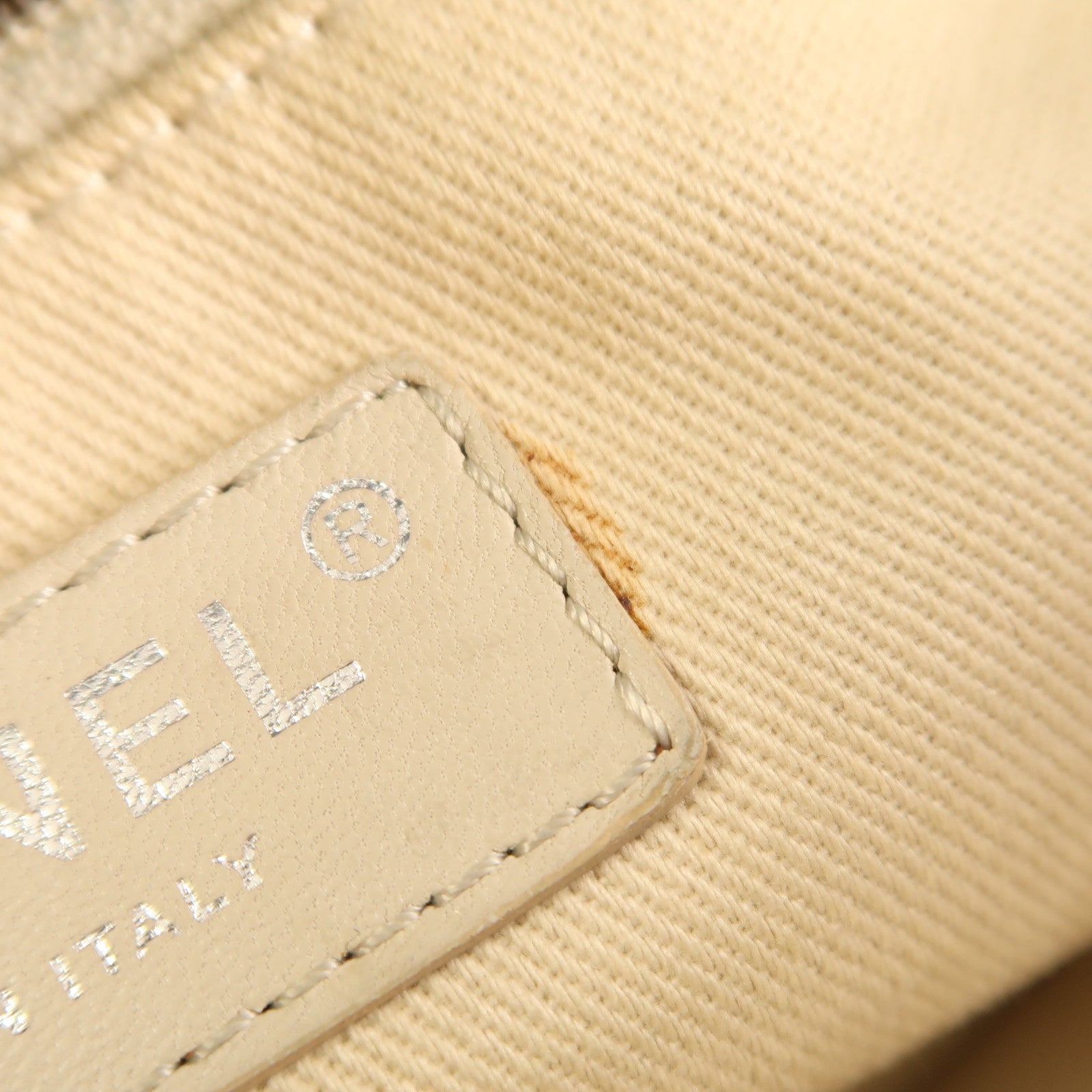 CHANEL 牛皮皮革Shoulder Bag銀扣肩背袋