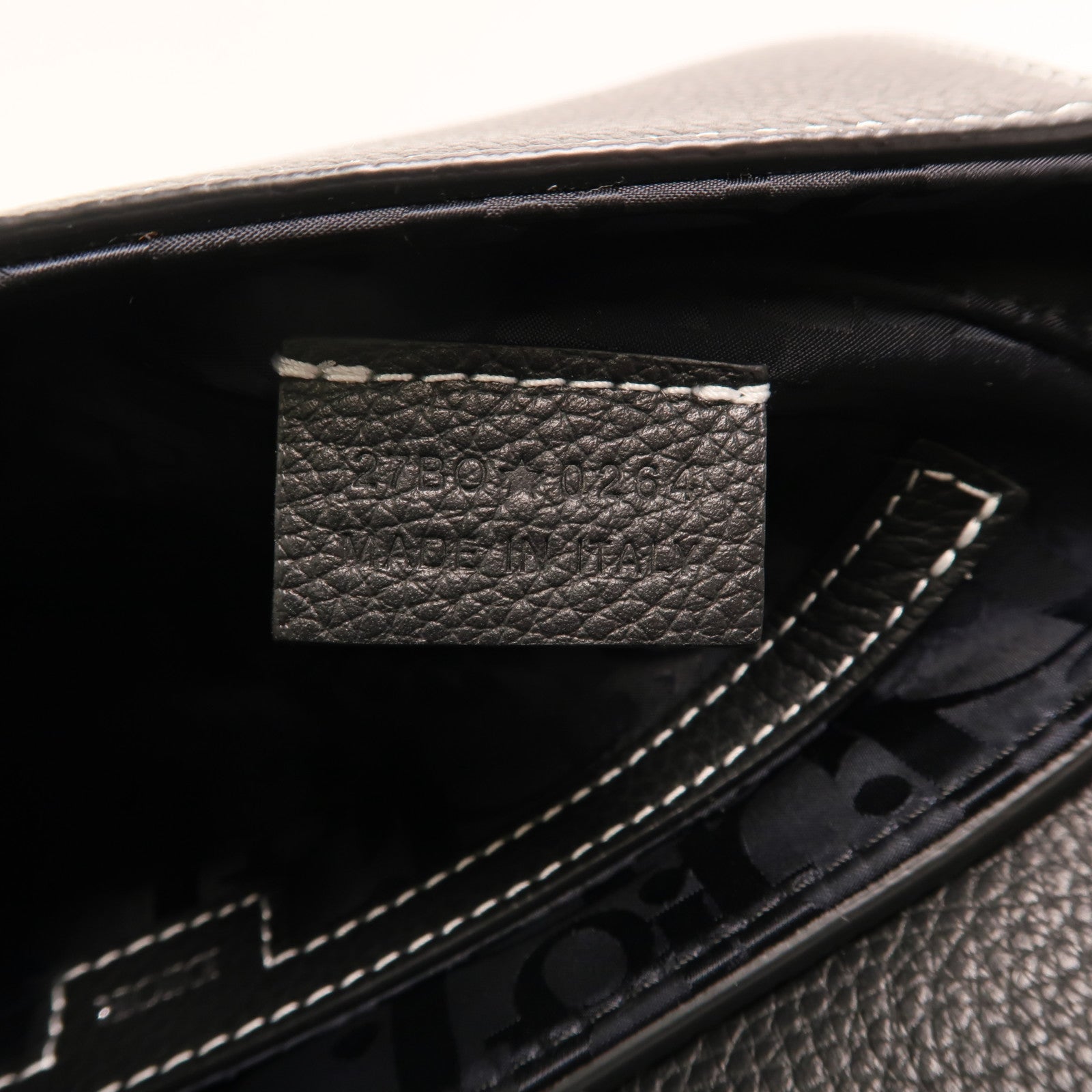 Dior 【激減優惠】牛皮皮革Saddle Grained銀扣肩背袋