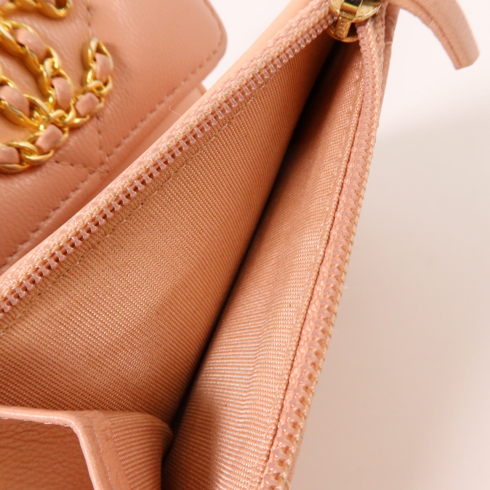 CHANEL 羊皮皮革Chanel 19 Small Flap Wallet金扣錢包