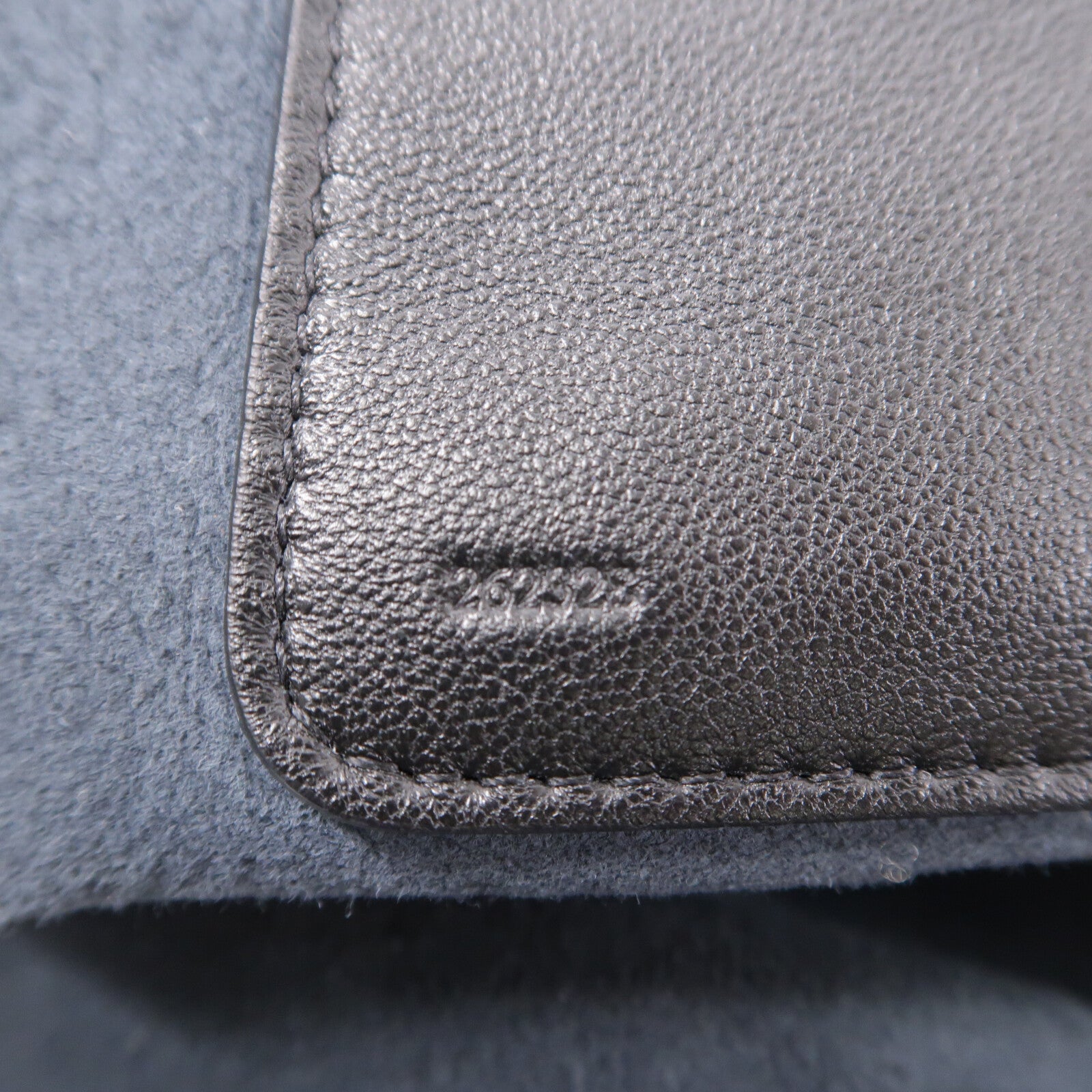 LOEWE 羊皮皮革Squeeze Bag Medium肩背袋