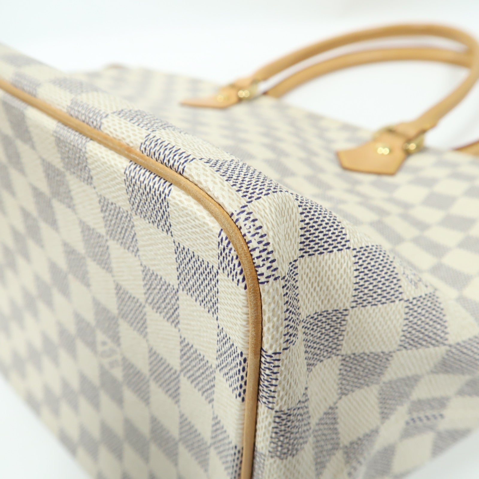 LOUIS VUITTON Damier Azur Saleya MM金扣肩背袋白色