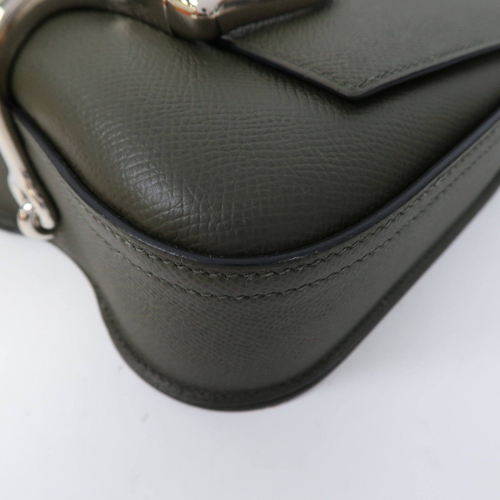 HERMES Epsom皮革Della Mini銀扣肩背袋Vert de Gris/灰色