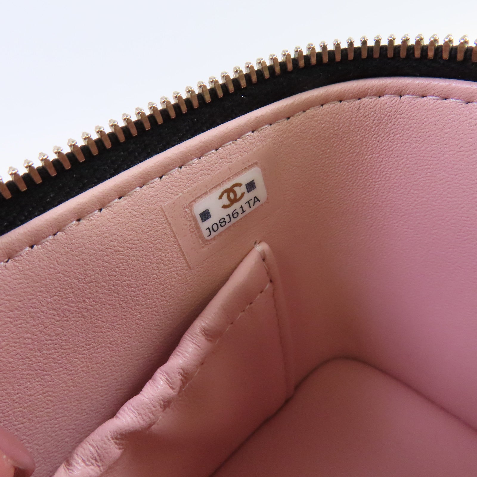CHANEL 【激減優惠】漆皮皮革Vanity Case金扣鏈帶手挽肩背兩用袋
