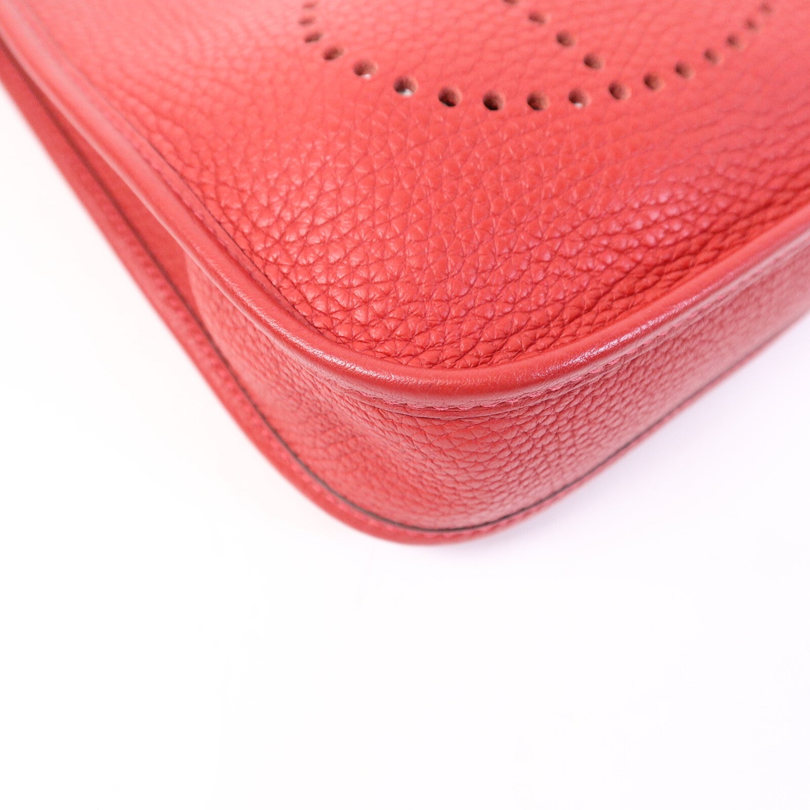 HERMES Clemence皮革Evelyne TPM肩背袋Rouge Vif
