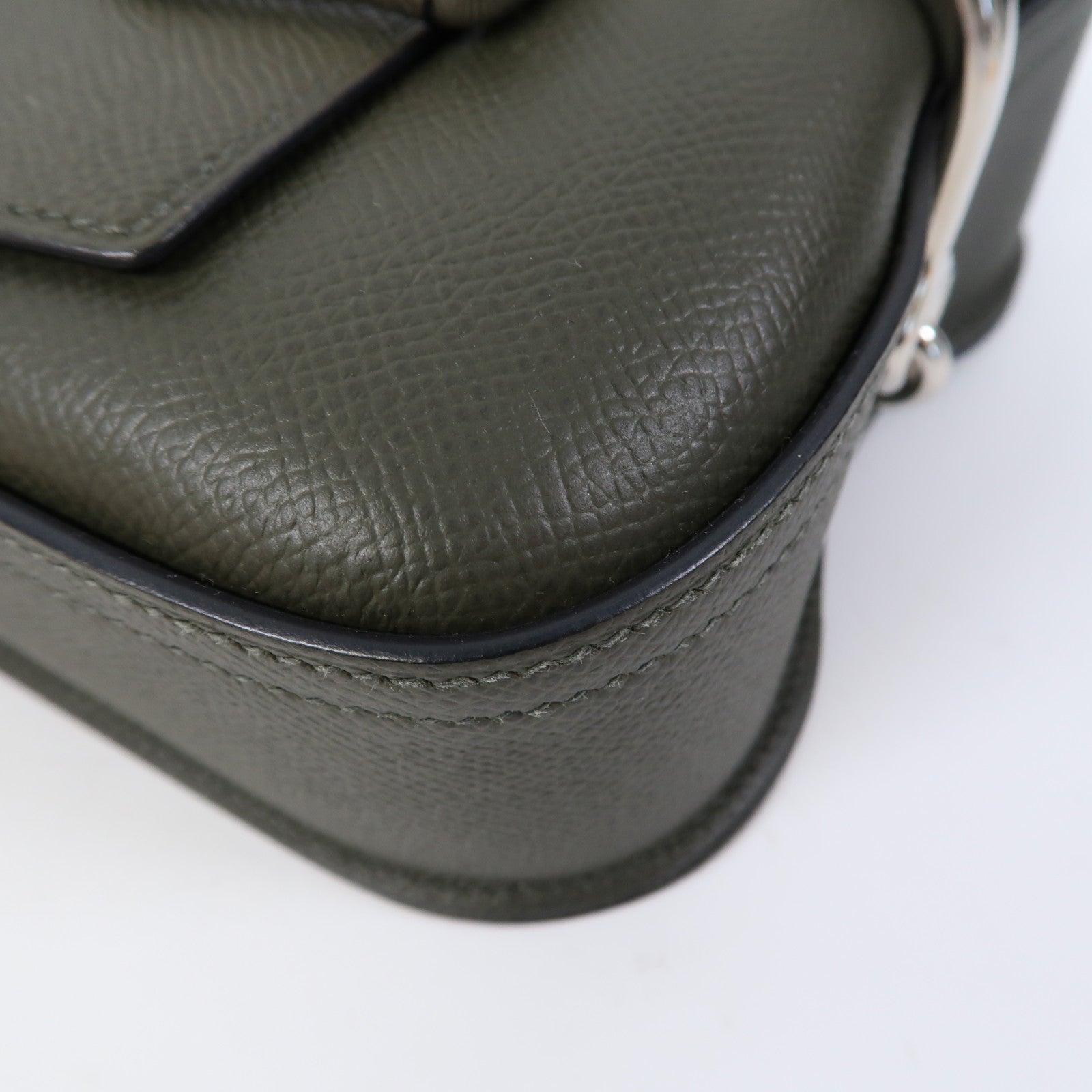 HERMES Epsom皮革Della Mini銀扣肩背袋Vert de Gris/灰色