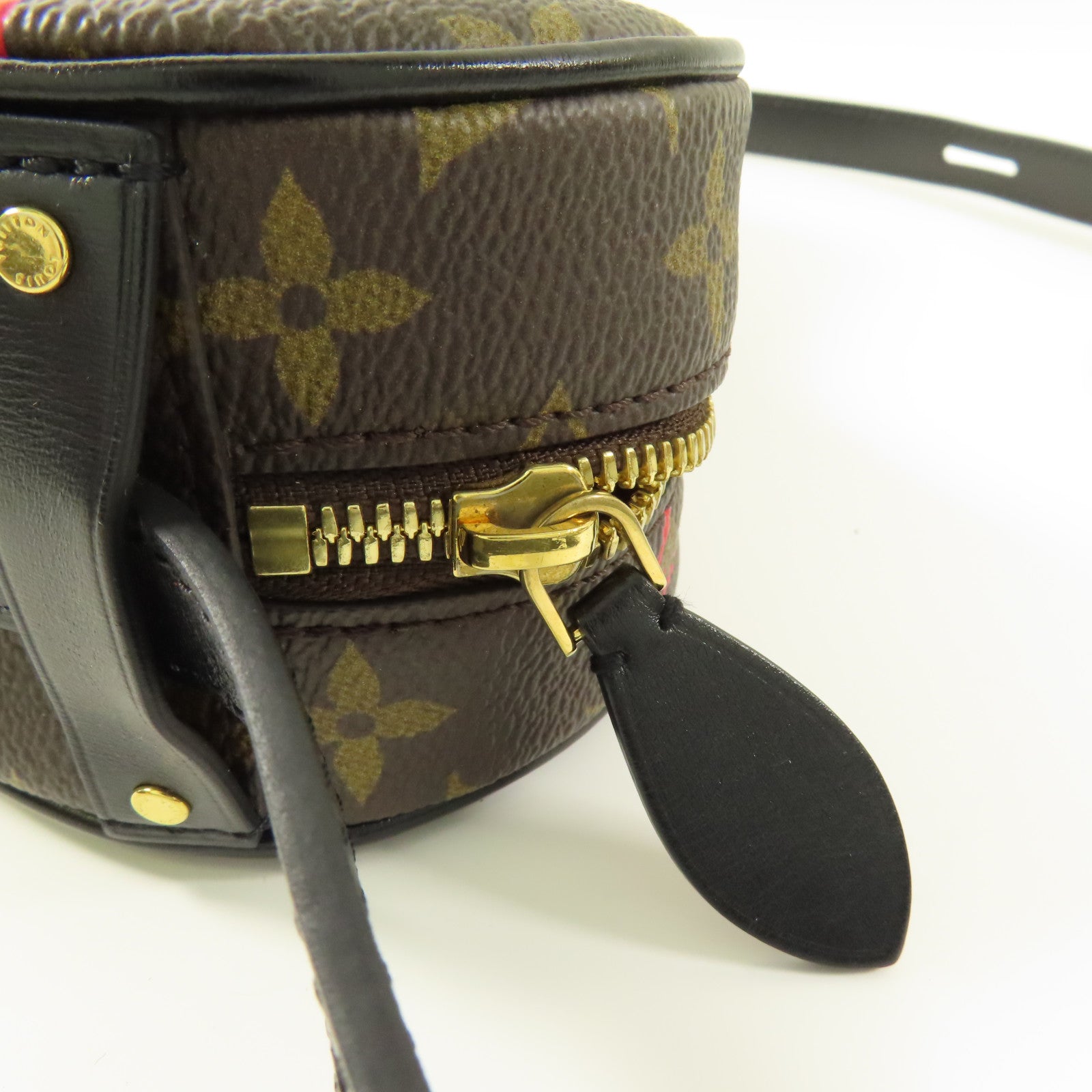 LOUIS VUITTON 【激減優惠】Monogram Sac Coeur Fall In Love金扣肩背袋