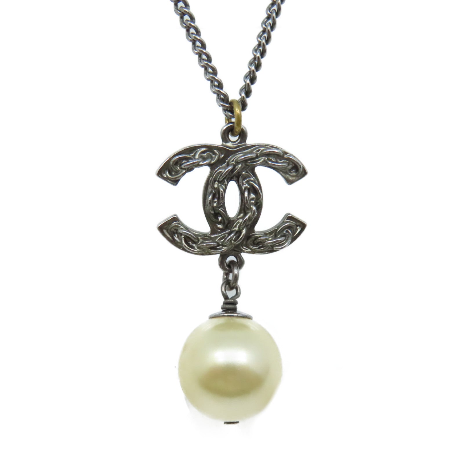 CHANEL 【激減優惠】金屬/仿珍珠CC Logo Pendant Necklace項鏈珍珠色