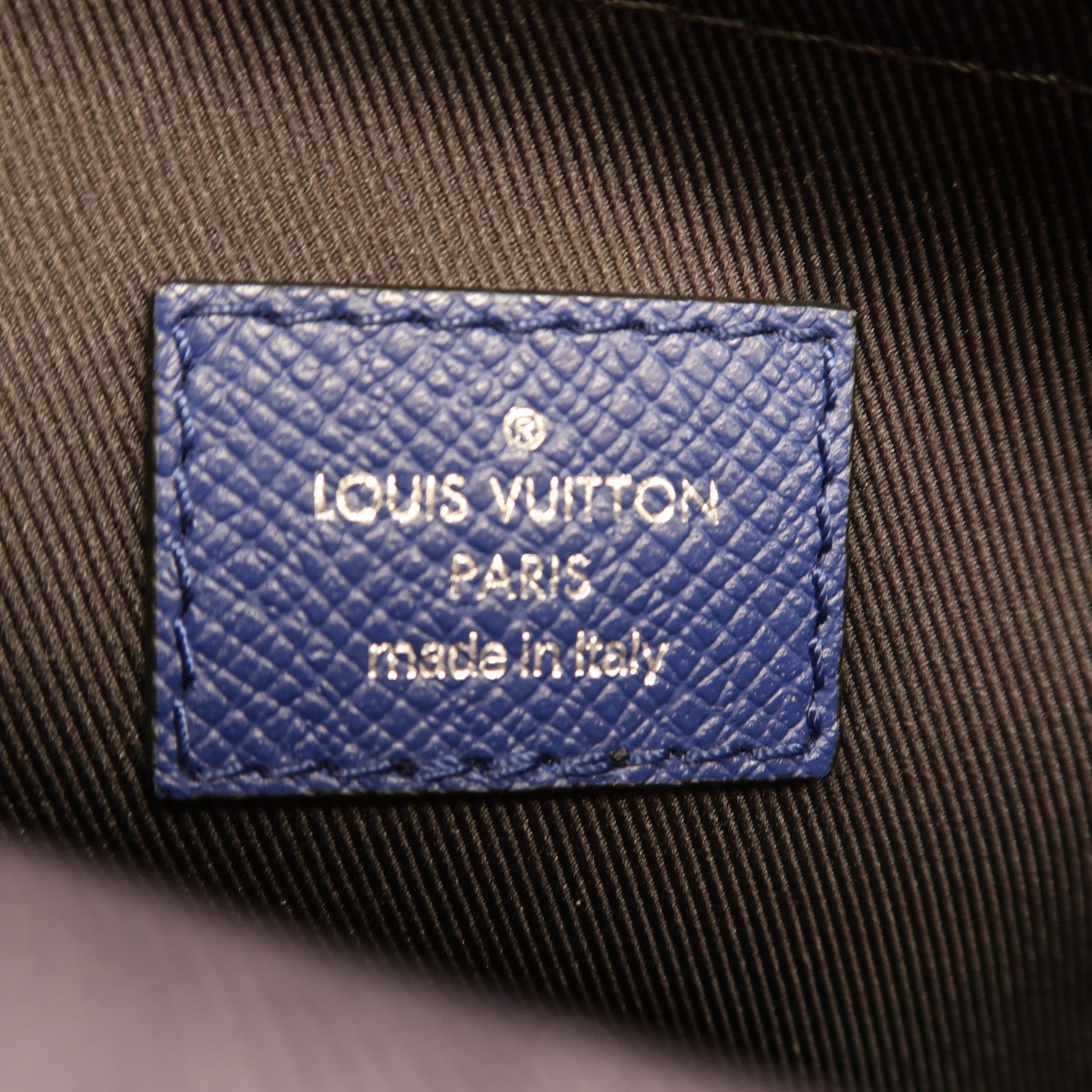 LOUIS VUITTON LV SHW  Outdoor Messenger Shoulder Bag M30242 Taiga/Monogram Blue