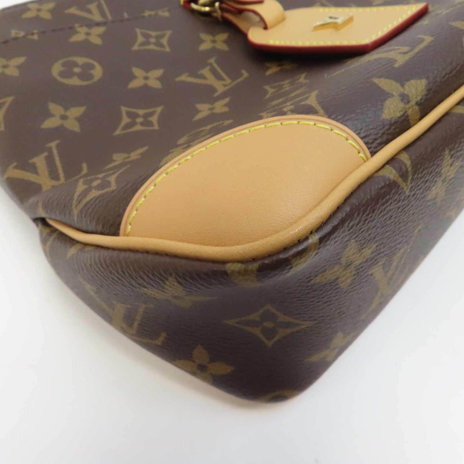 LOUIS VUITTON Monogram Odeon PM金扣肩背袋啡色