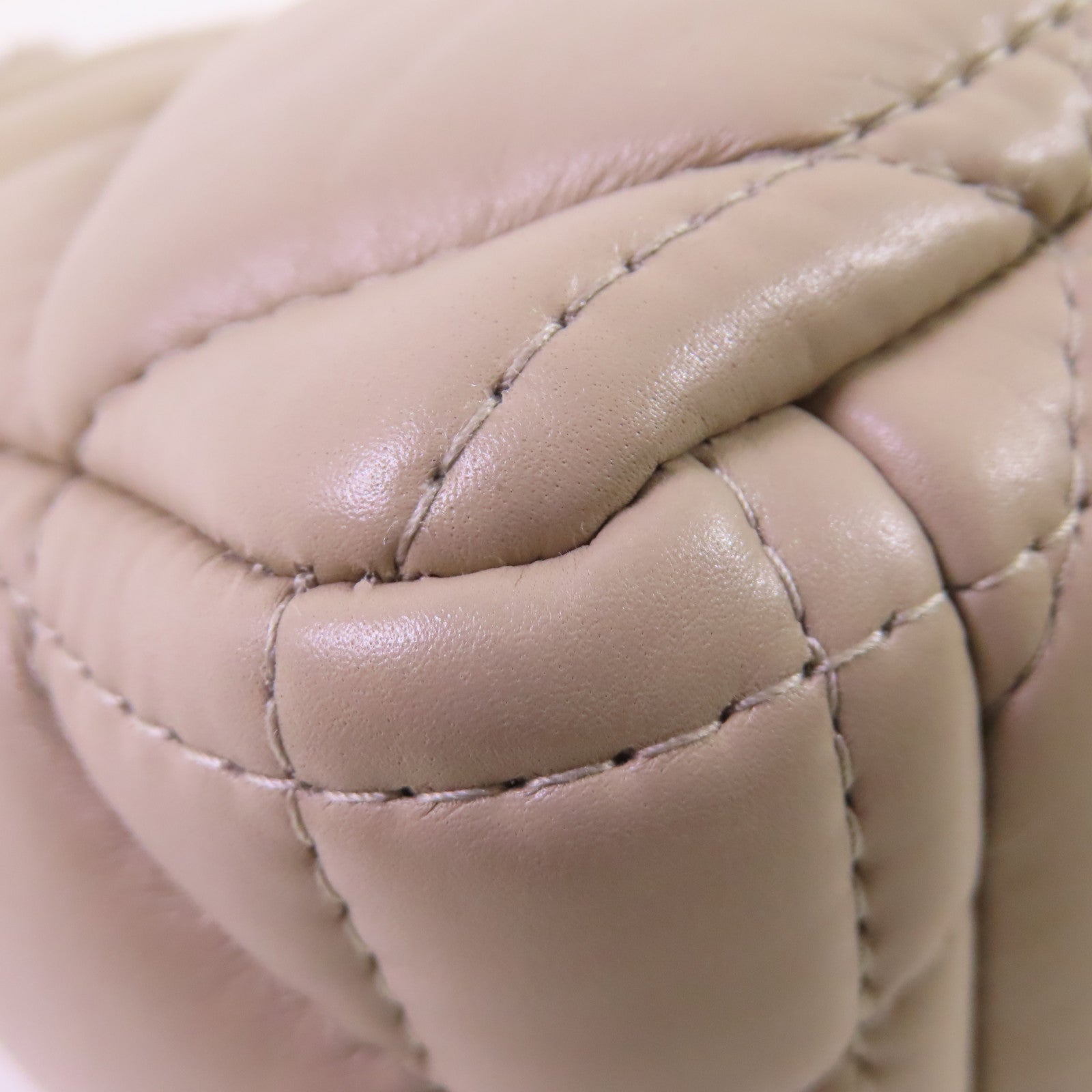 Dior 菱格羊皮皮革Caro Small Chain Shoulder Bag金扣鏈帶肩背袋杏色