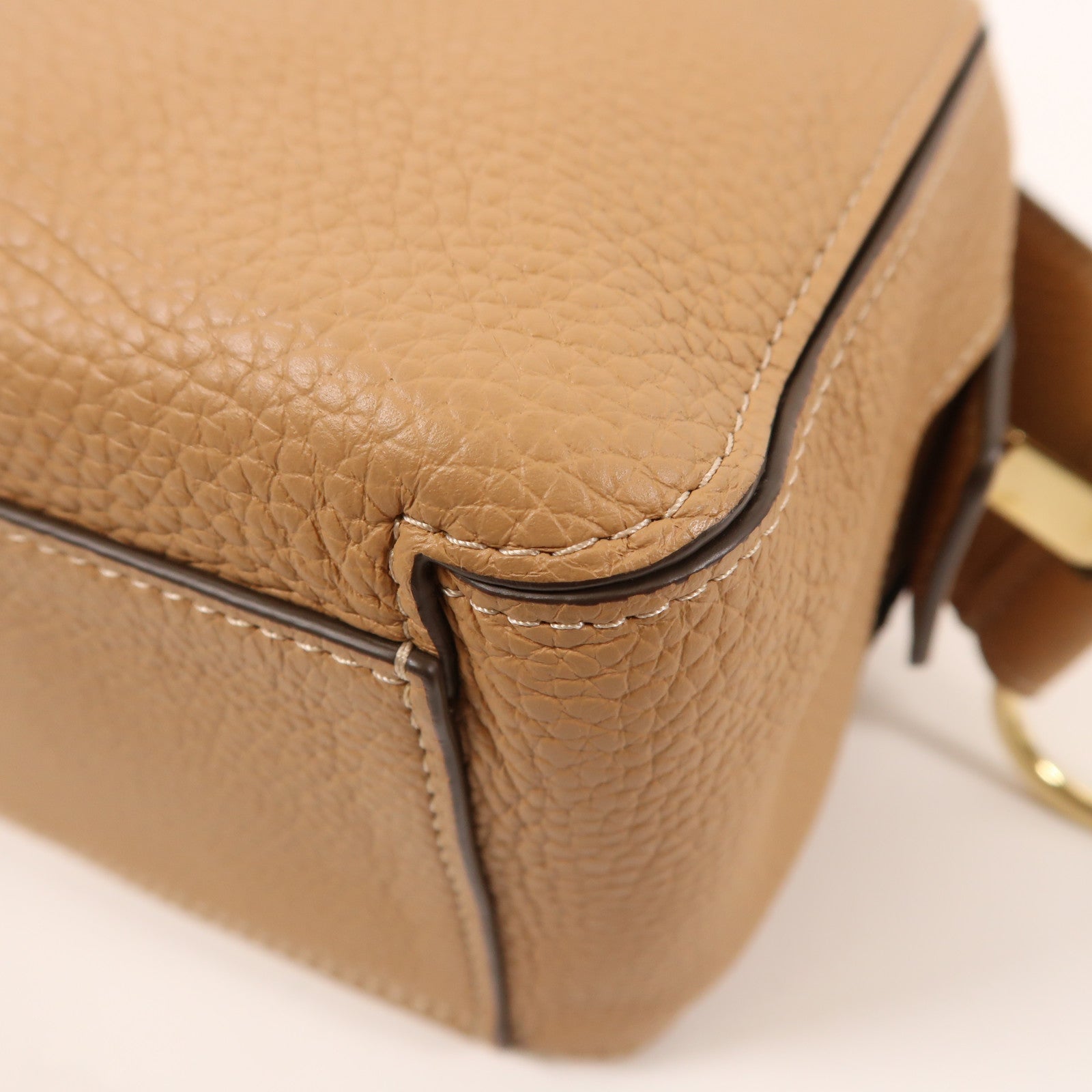 Delvaux 牛皮皮革Delvaux Cool Box Mini金扣手挽肩背兩用袋