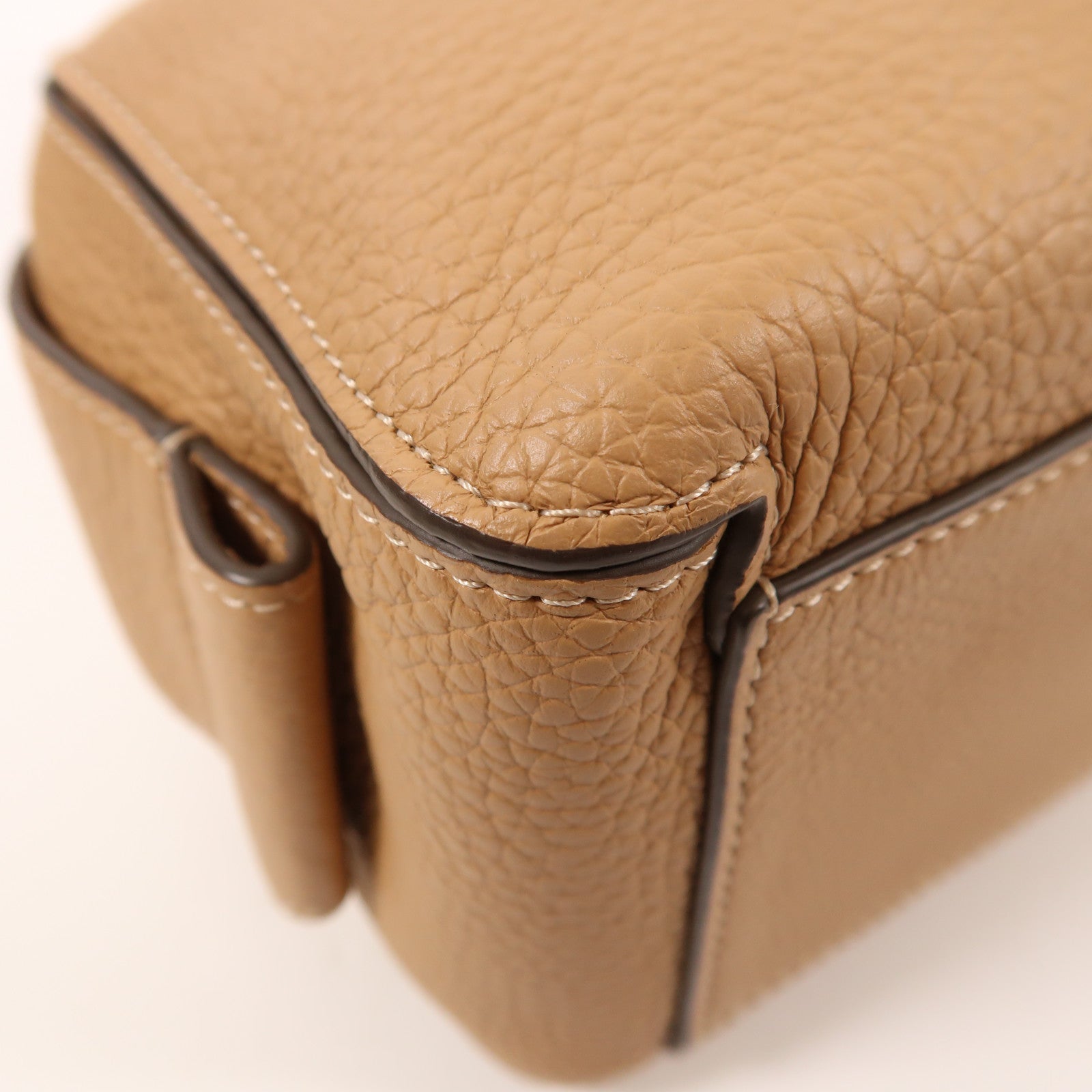 Delvaux 牛皮皮革Delvaux Cool Box Mini金扣手挽肩背兩用袋