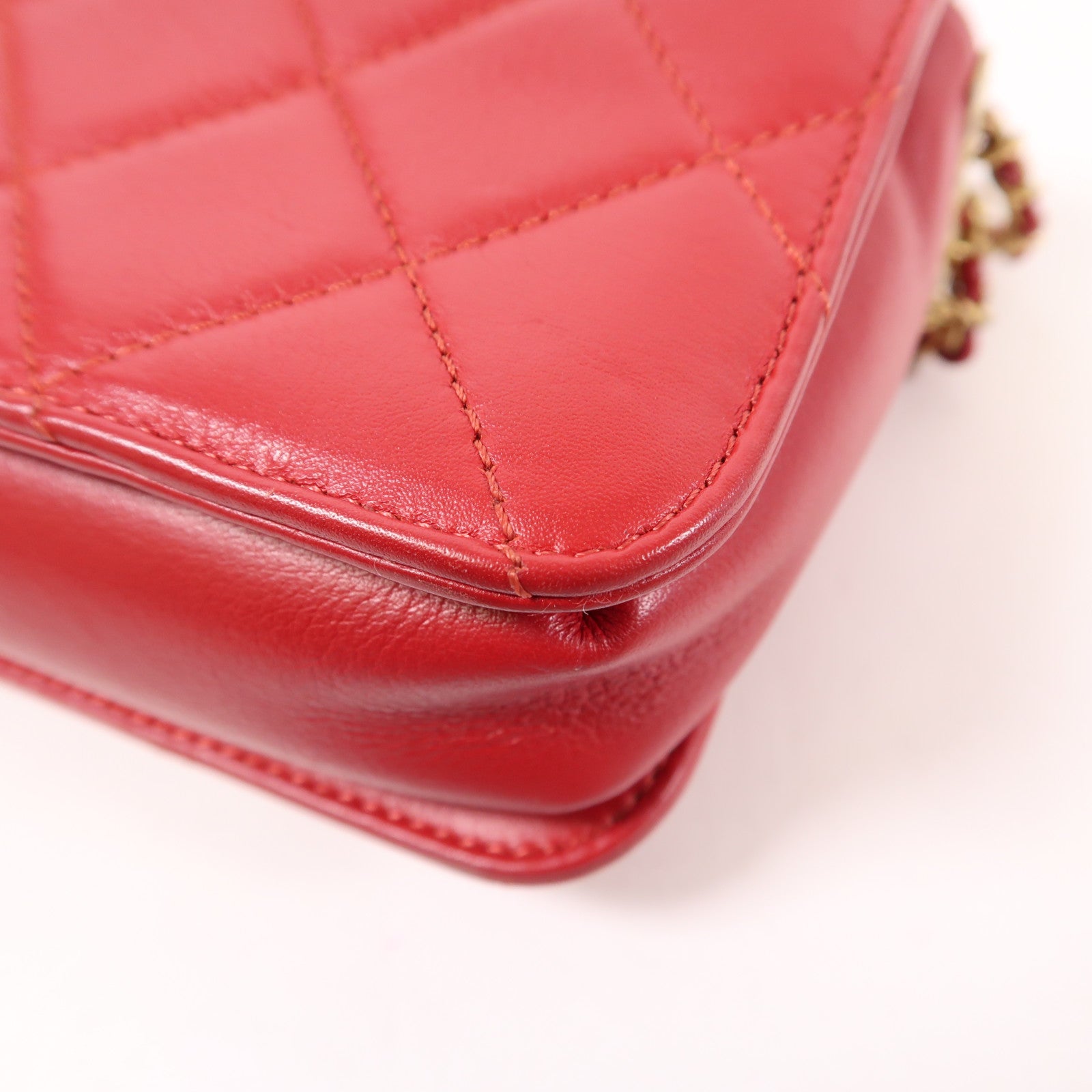 CHANEL 牛皮皮革Chain Shoulder金扣鏈帶肩背袋