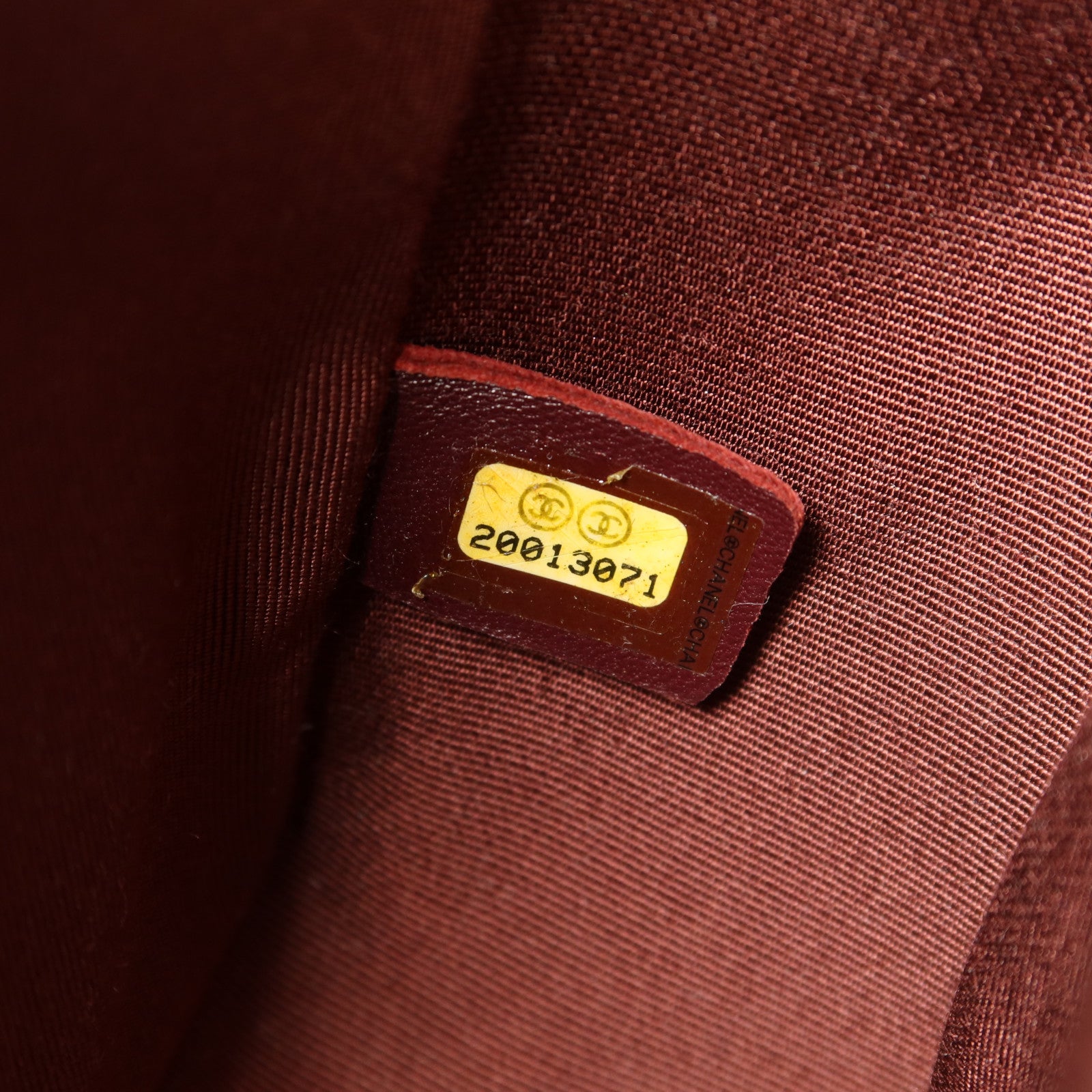 CHANEL 牛皮皮革Boy 28鏈帶肩背袋