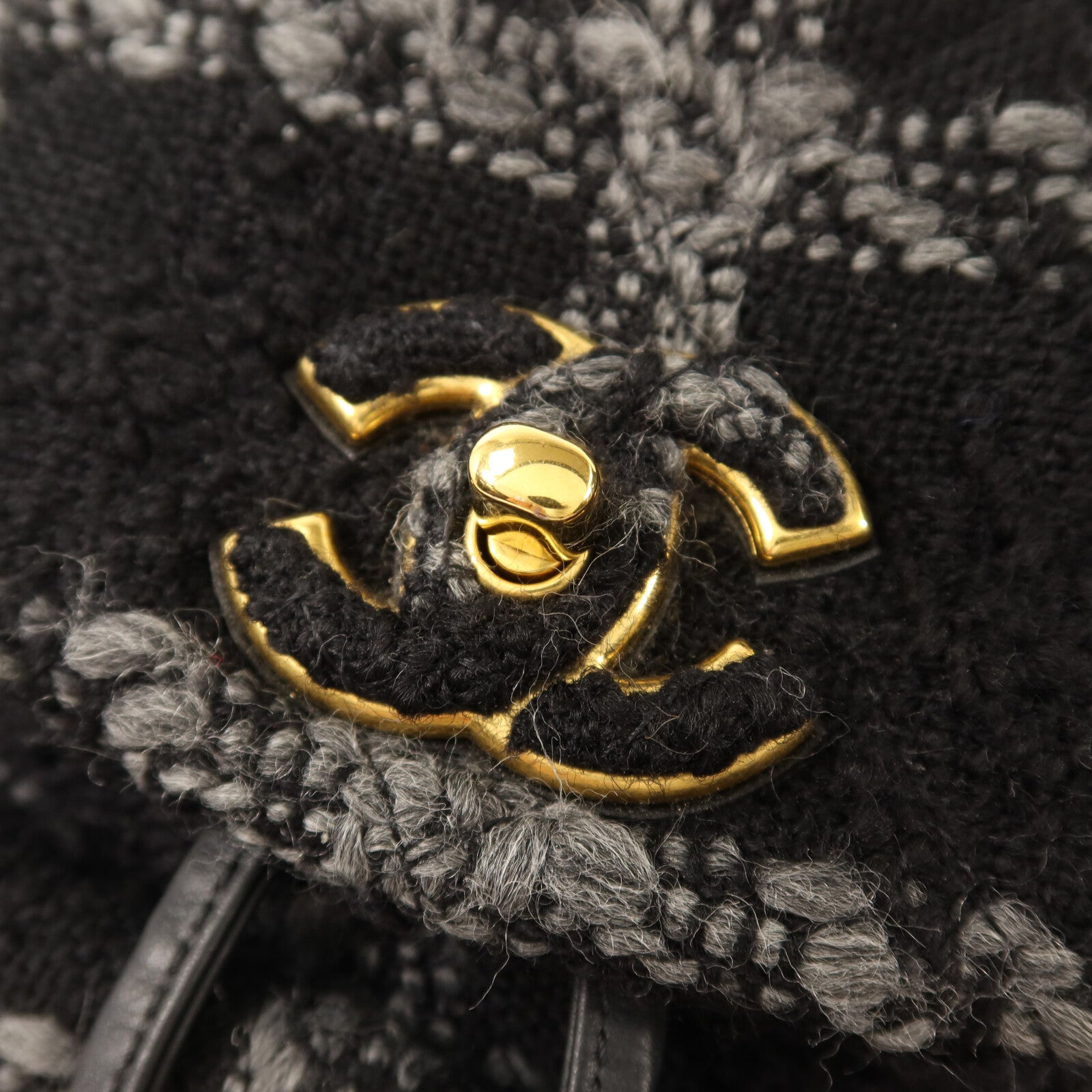 CHANEL Tweed Duma Tweed Backpack金扣鏈帶背包