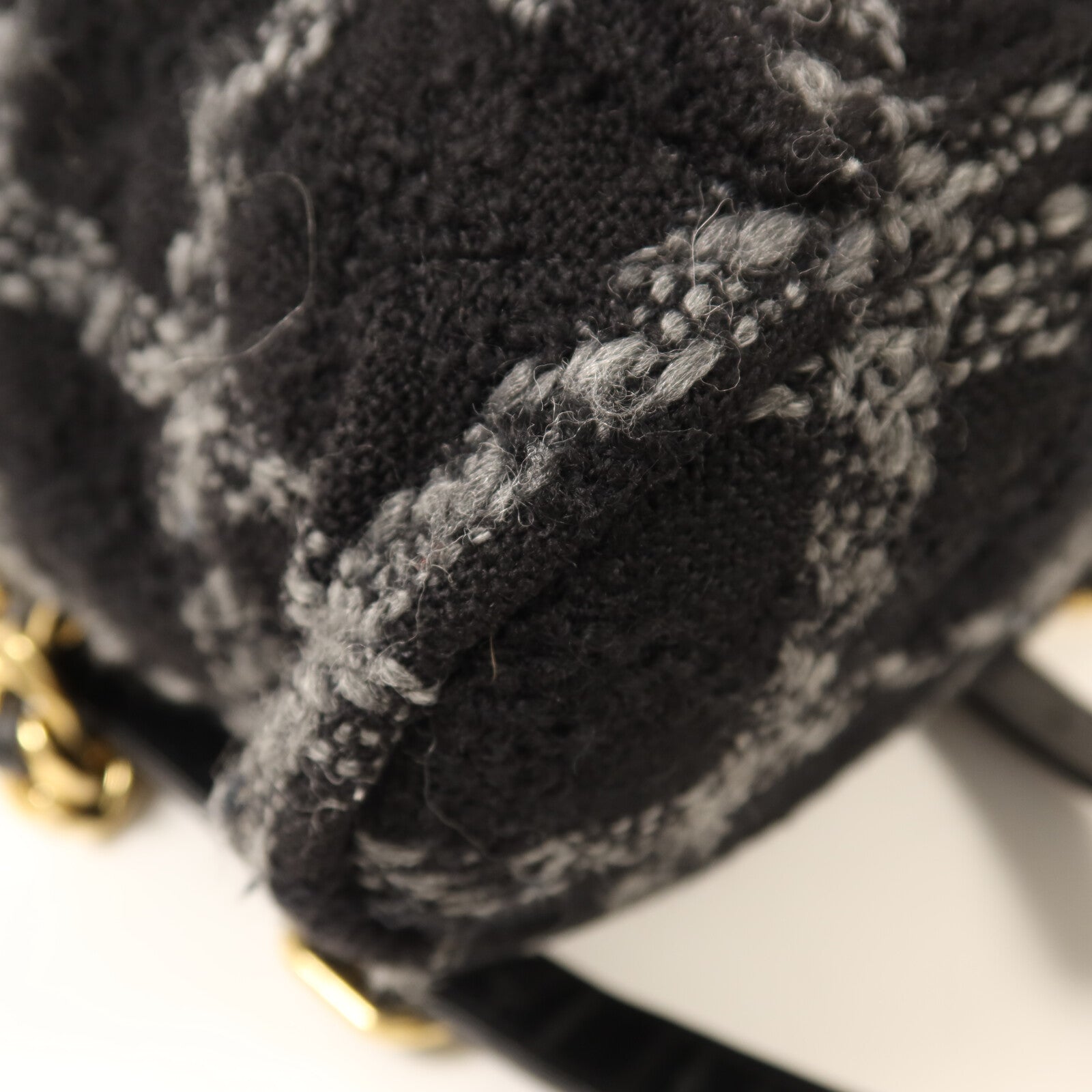 CHANEL Tweed Duma Tweed Backpack金扣鏈帶背包