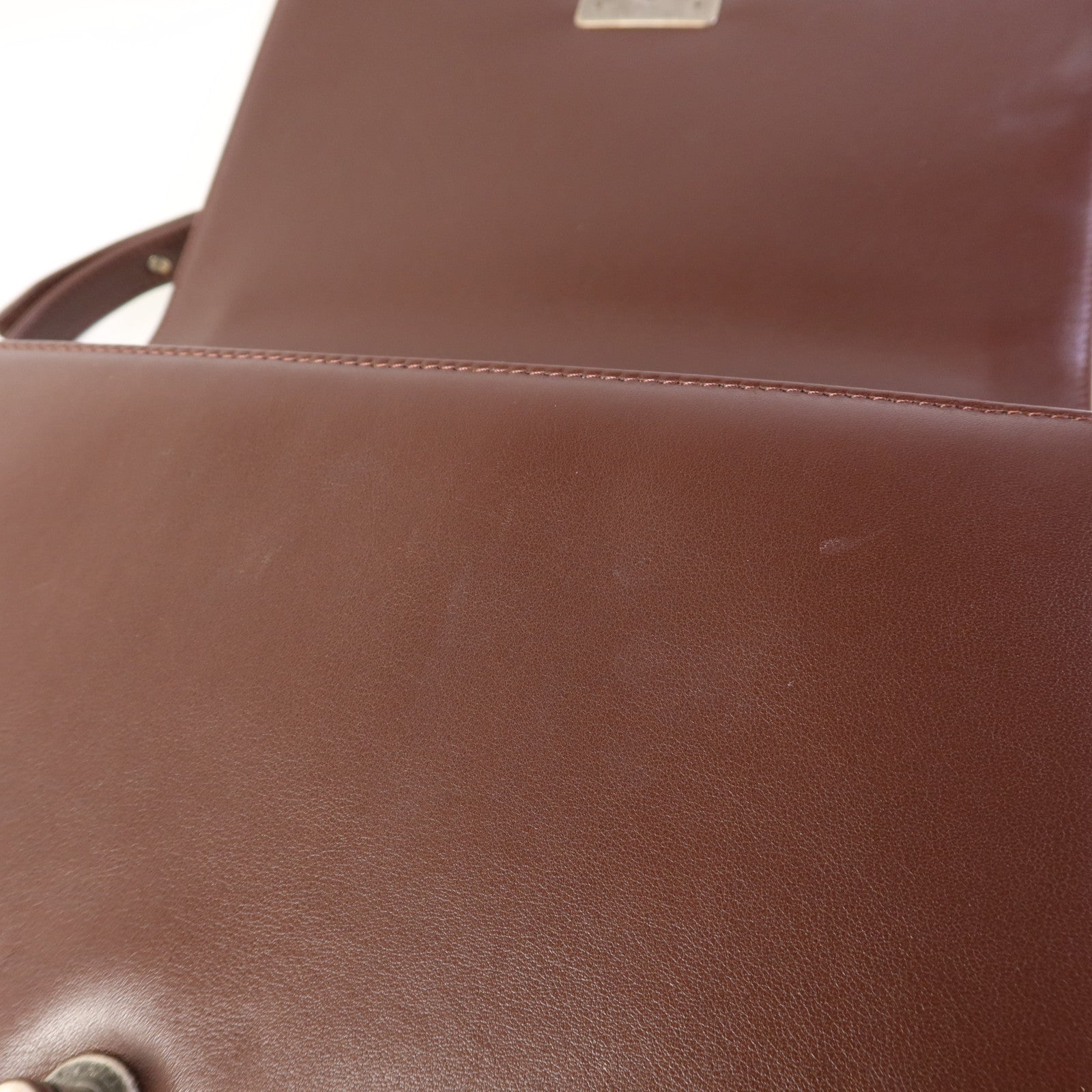 CHANEL 牛皮皮革Boy 28鏈帶肩背袋