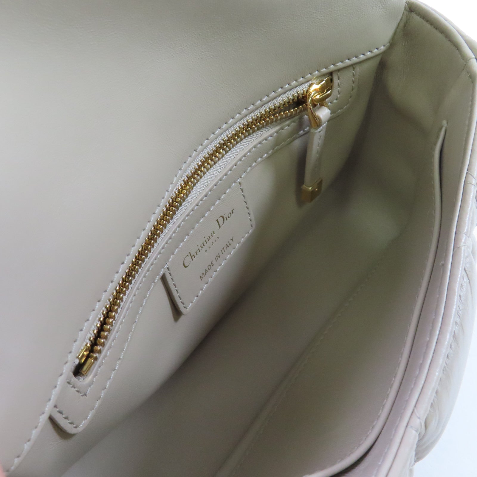 Dior 菱格羊皮皮革Caro Small Chain Shoulder Bag金扣鏈帶肩背袋杏色