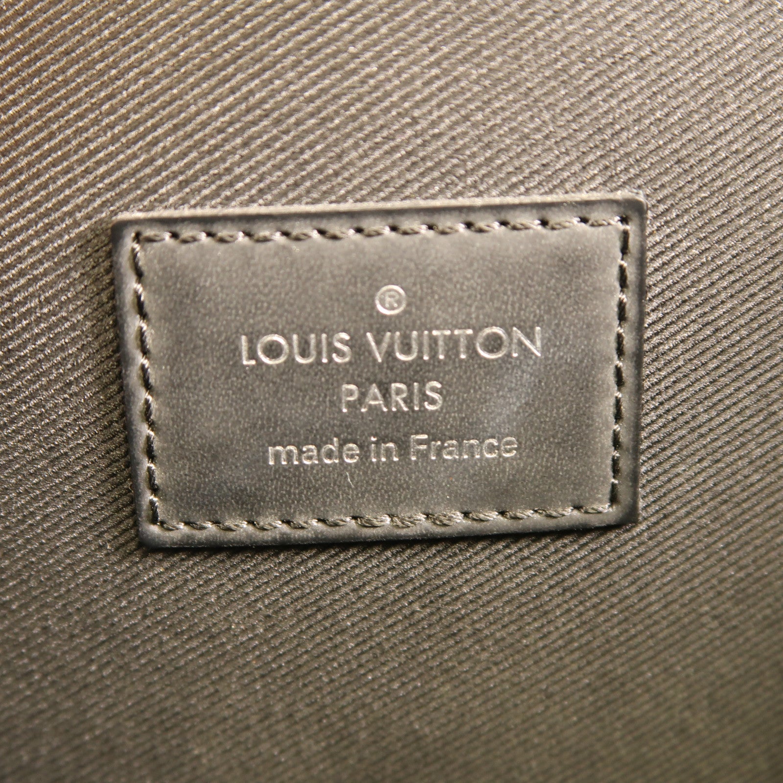 LOUIS VUITTON Damier Graphite Pochette Joule GM銀扣手拿包
