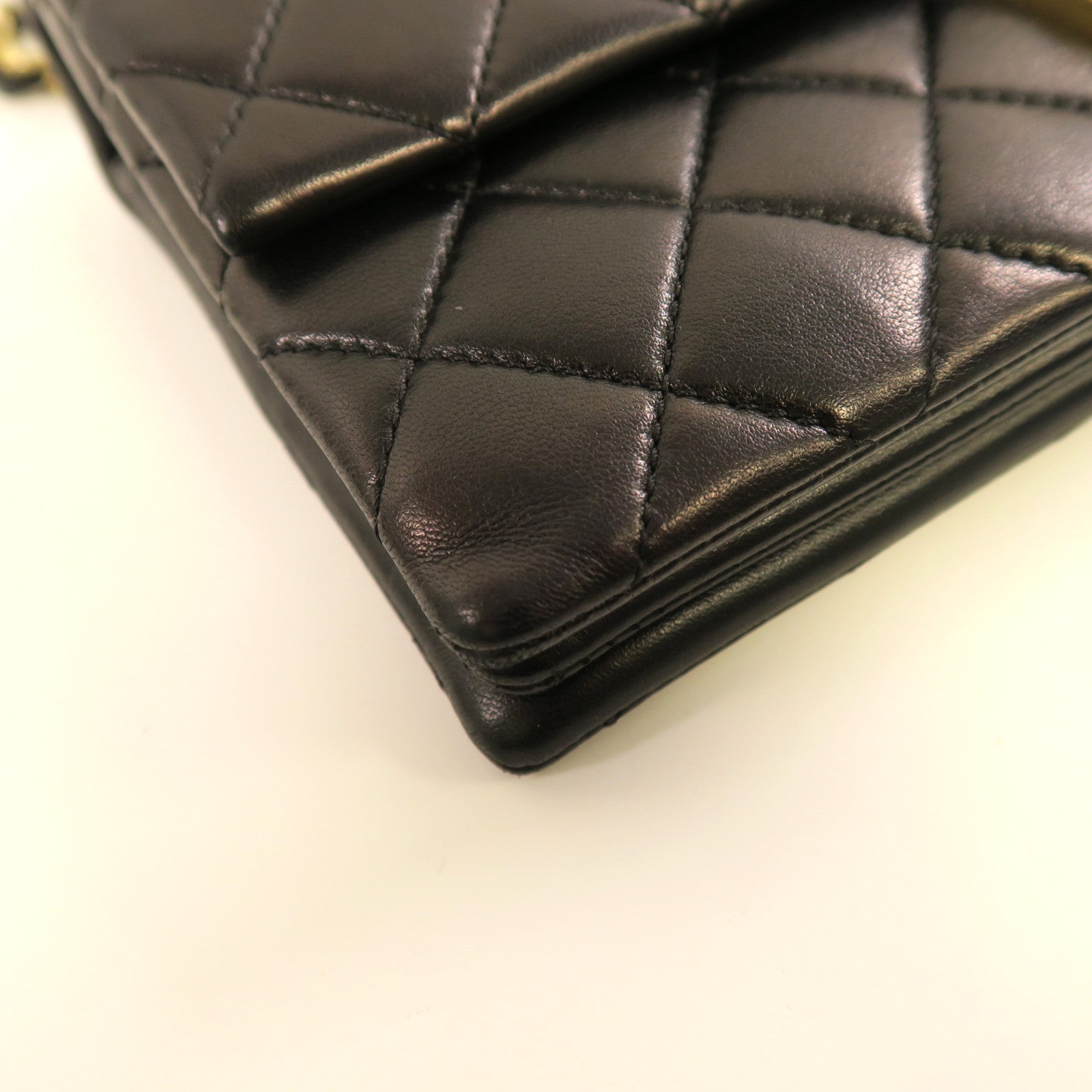 CHANEL 【激減優惠】菱格羊皮皮革Chain Shoulder金扣鏈帶肩背袋黑色