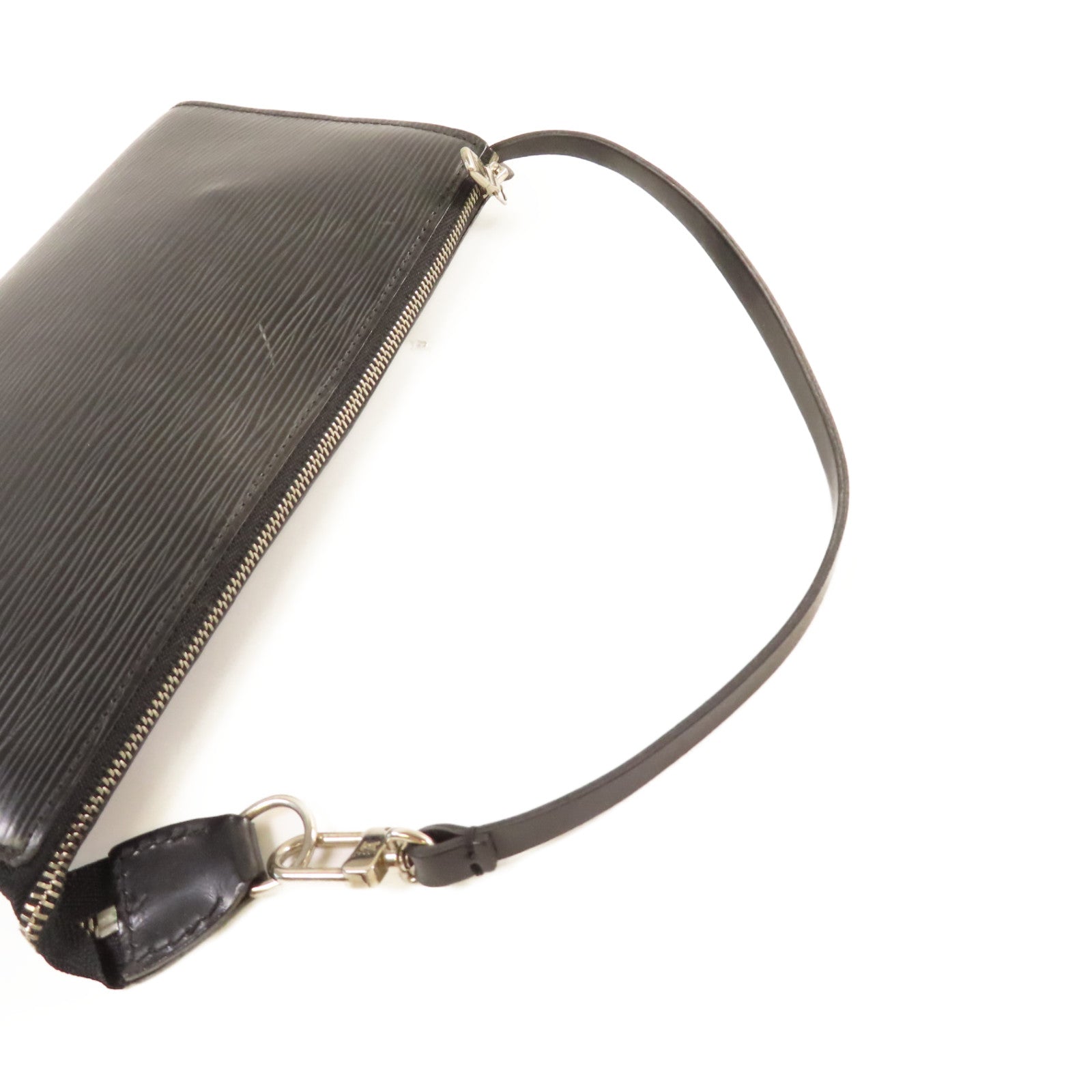 LOUIS VUITTON 【激減優惠】Epi皮革Pochette Accessories Shoulder Pouch銀扣肩背袋黑色