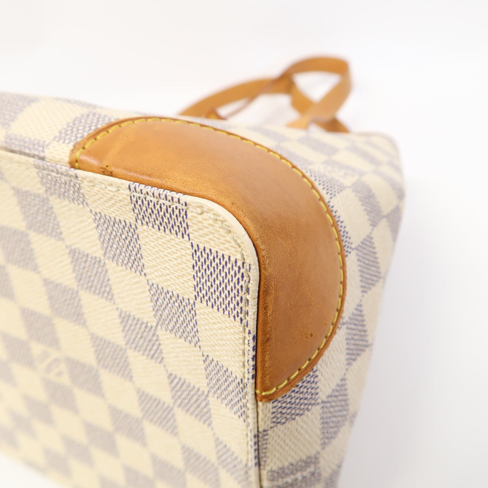 LOUIS VUITTON 【激減優惠】Damier Azur Hampstead MM金扣肩背袋白色/藍色