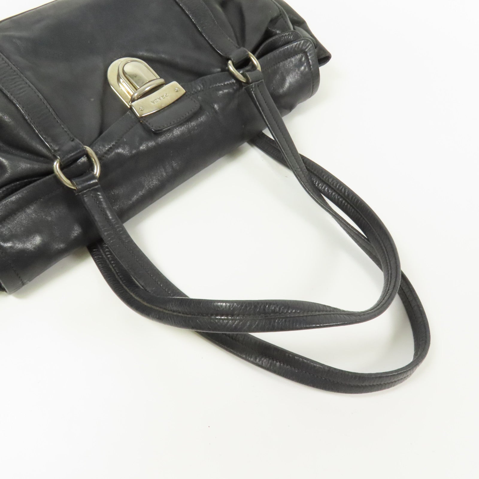 PRADA 牛皮皮革Shoulder Bag銀扣肩背袋