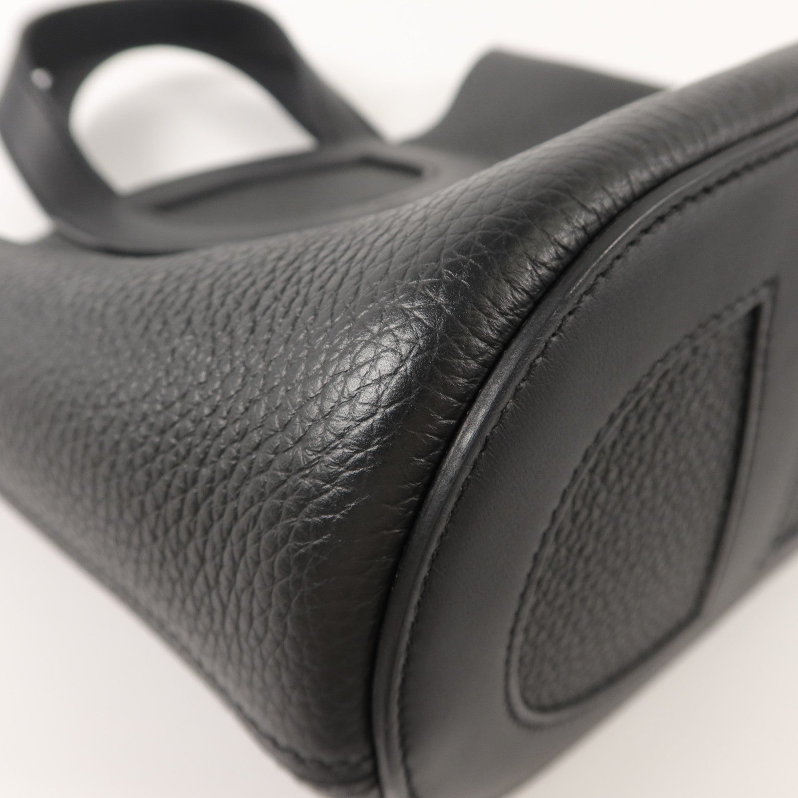 HERMES Clemence皮革In The Loop 18手挽袋Noir