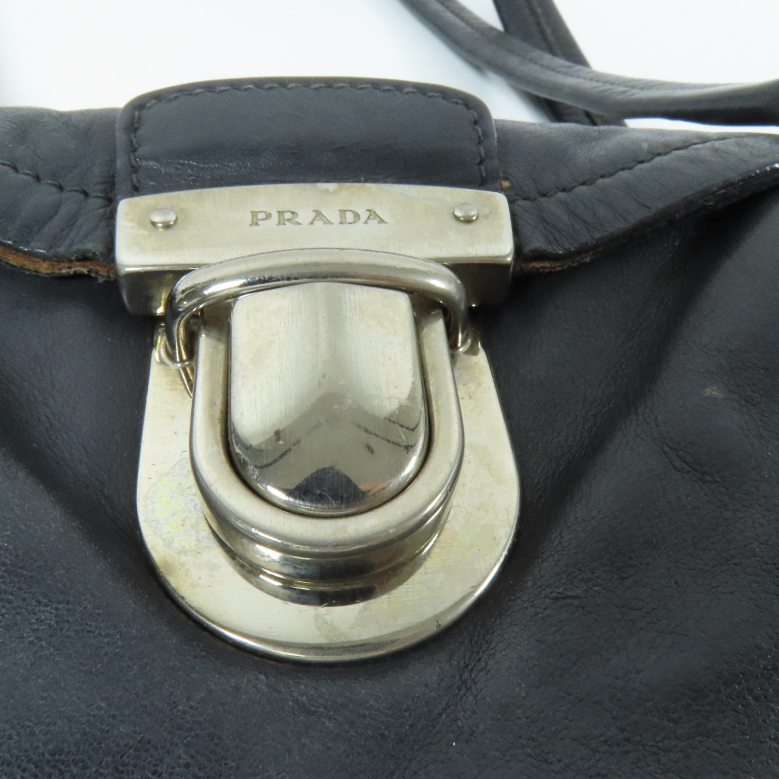 PRADA 牛皮皮革Shoulder Bag銀扣肩背袋