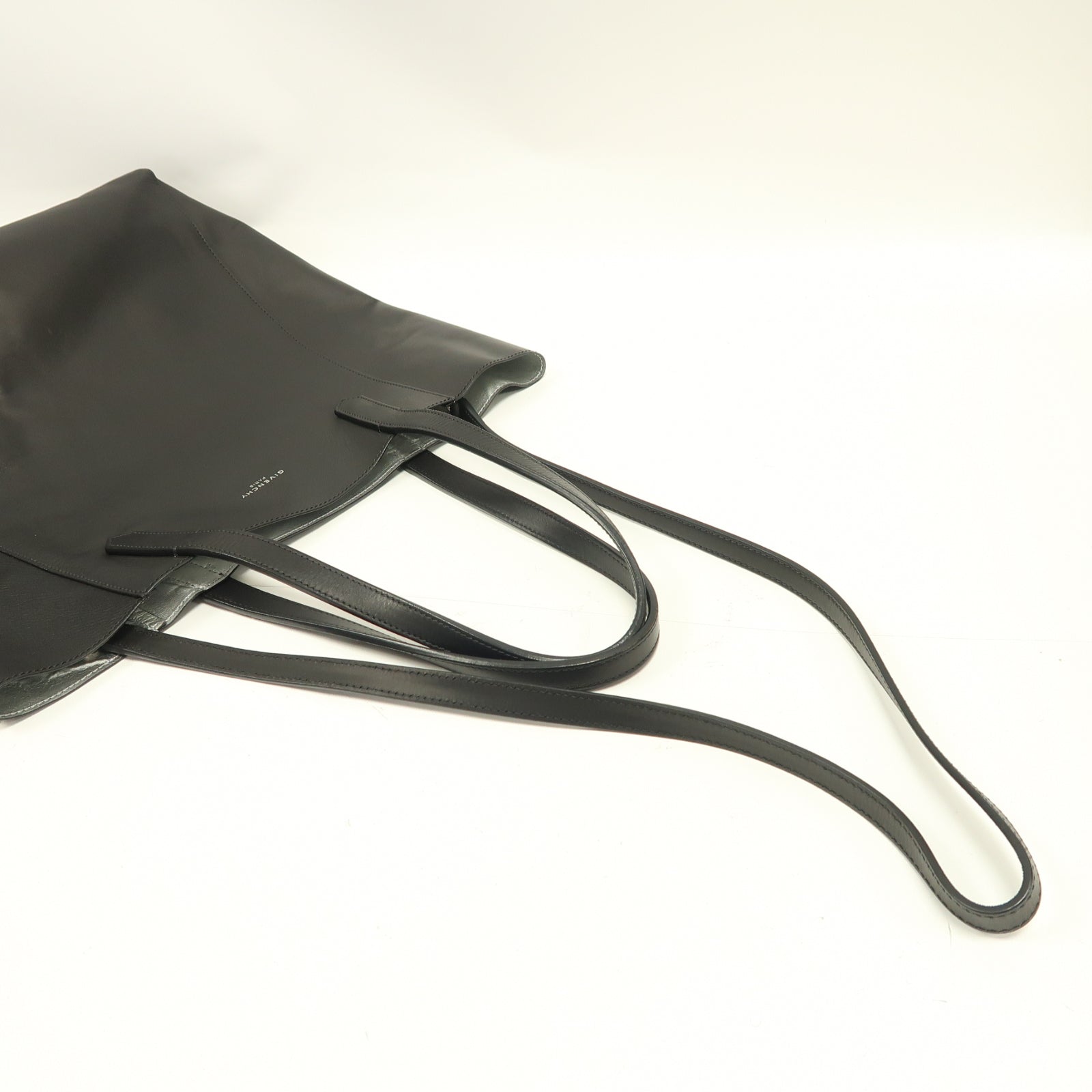 GIVENCHY 牛皮皮革Shoulder Bag銀扣手挽肩背兩用袋黑色