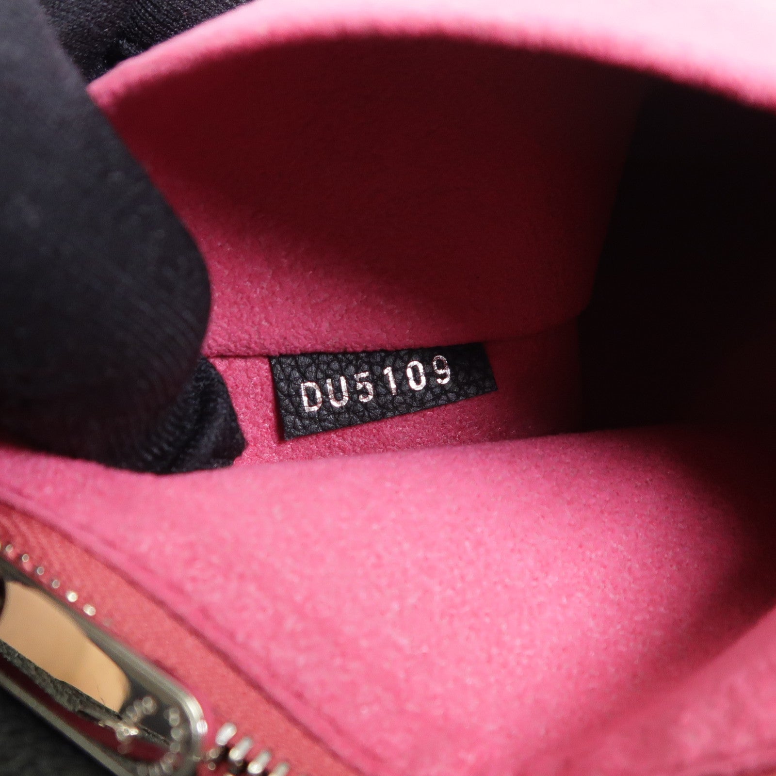 LOUIS VUITTON 牛皮皮革Lockme銀扣肩背袋
