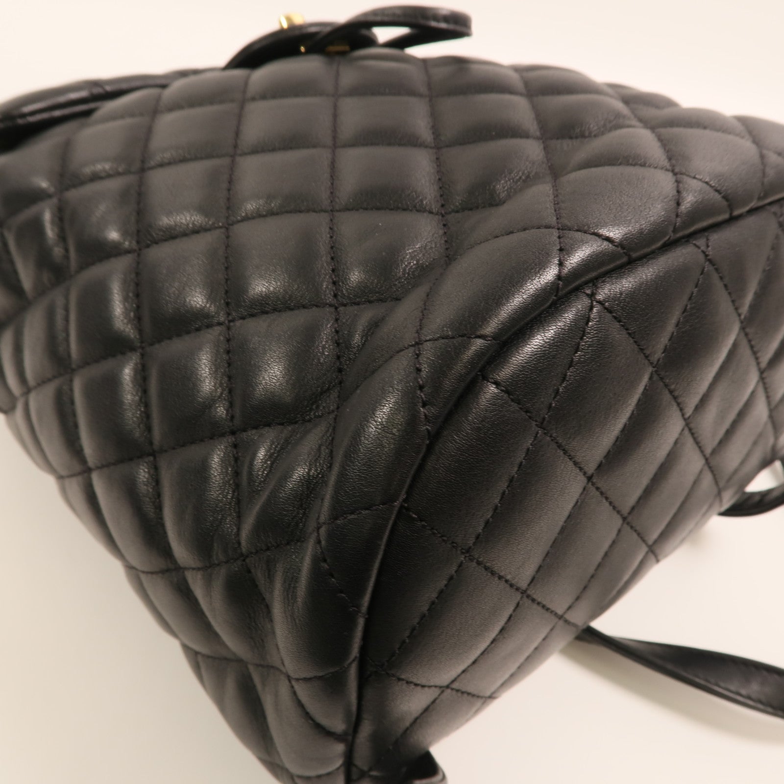 CHANEL 羊皮皮革Backpack Small金扣背包