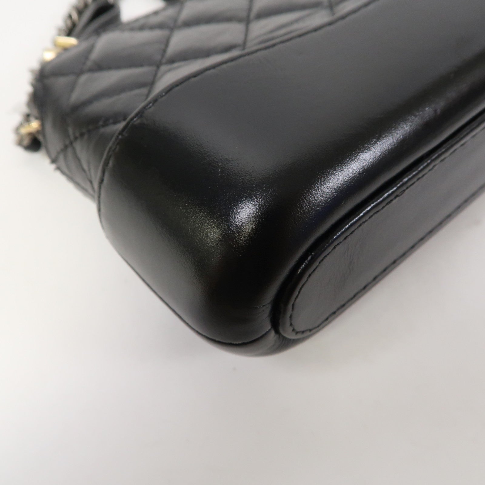 CHANEL 菱格皮革Gabrielle Clutch With Chain鏈帶肩背袋黑色