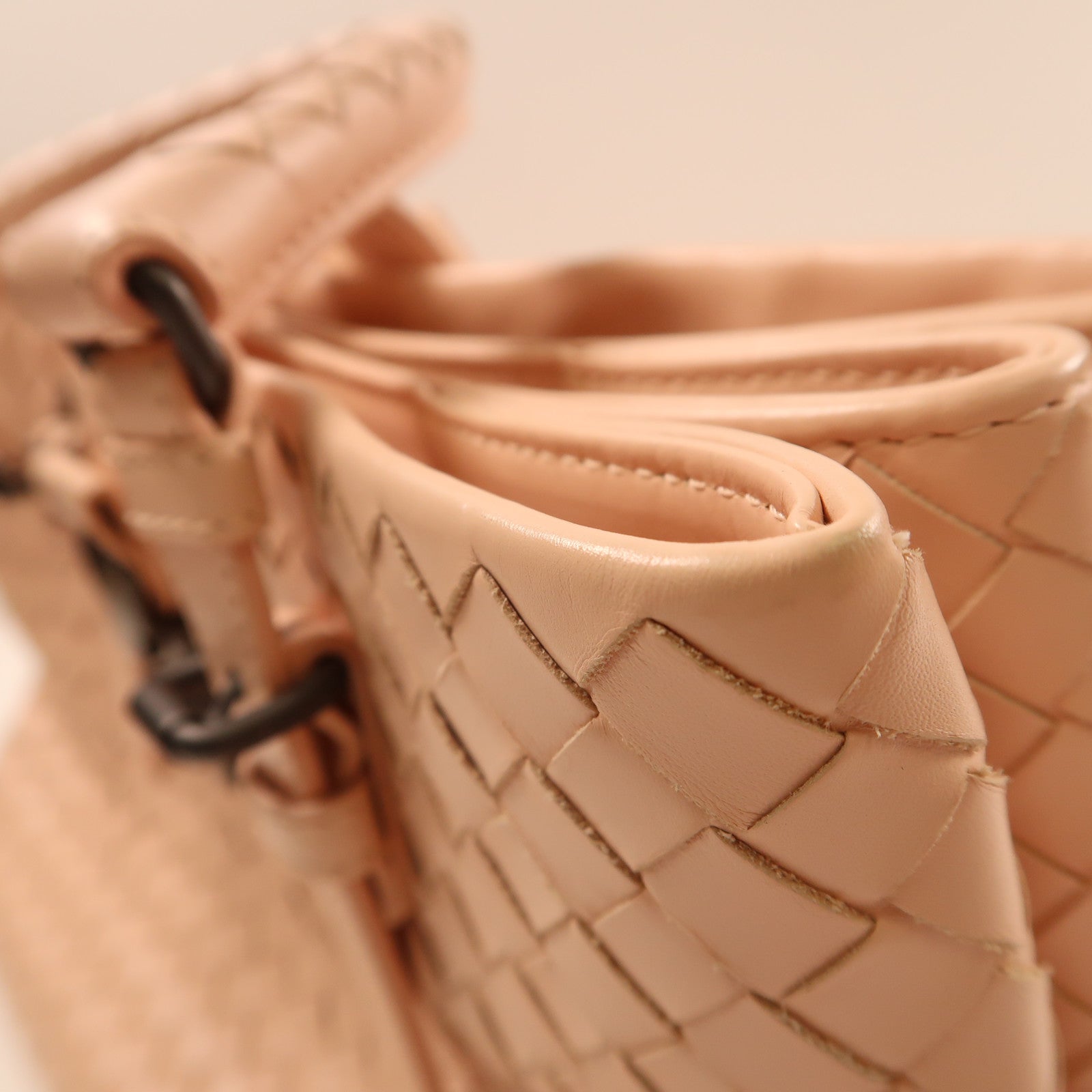 BOTTEGA VENETA 牛皮皮革2 Way Shoulder黑扣手挽肩背兩用袋