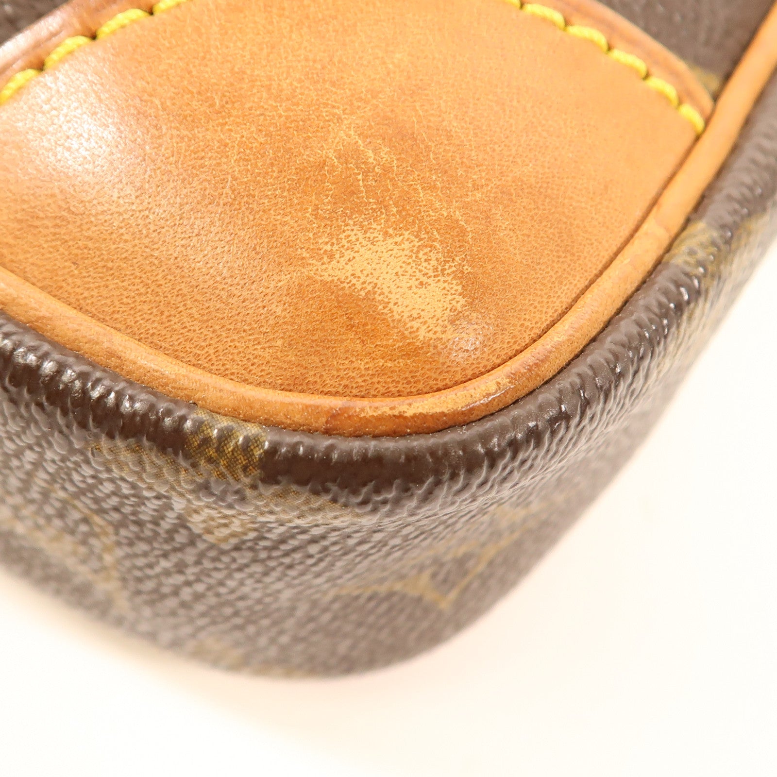 LOUIS VUITTON Monogram Danube金扣肩背袋棕色