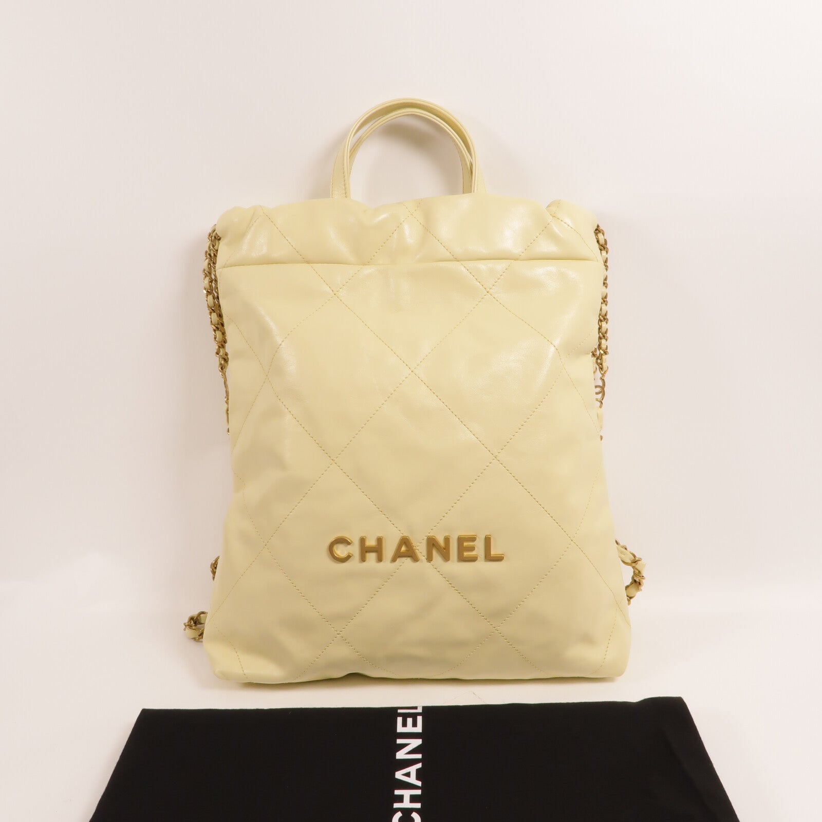 CHANEL 牛皮皮革Chanel 22 Backpack鏈帶背包