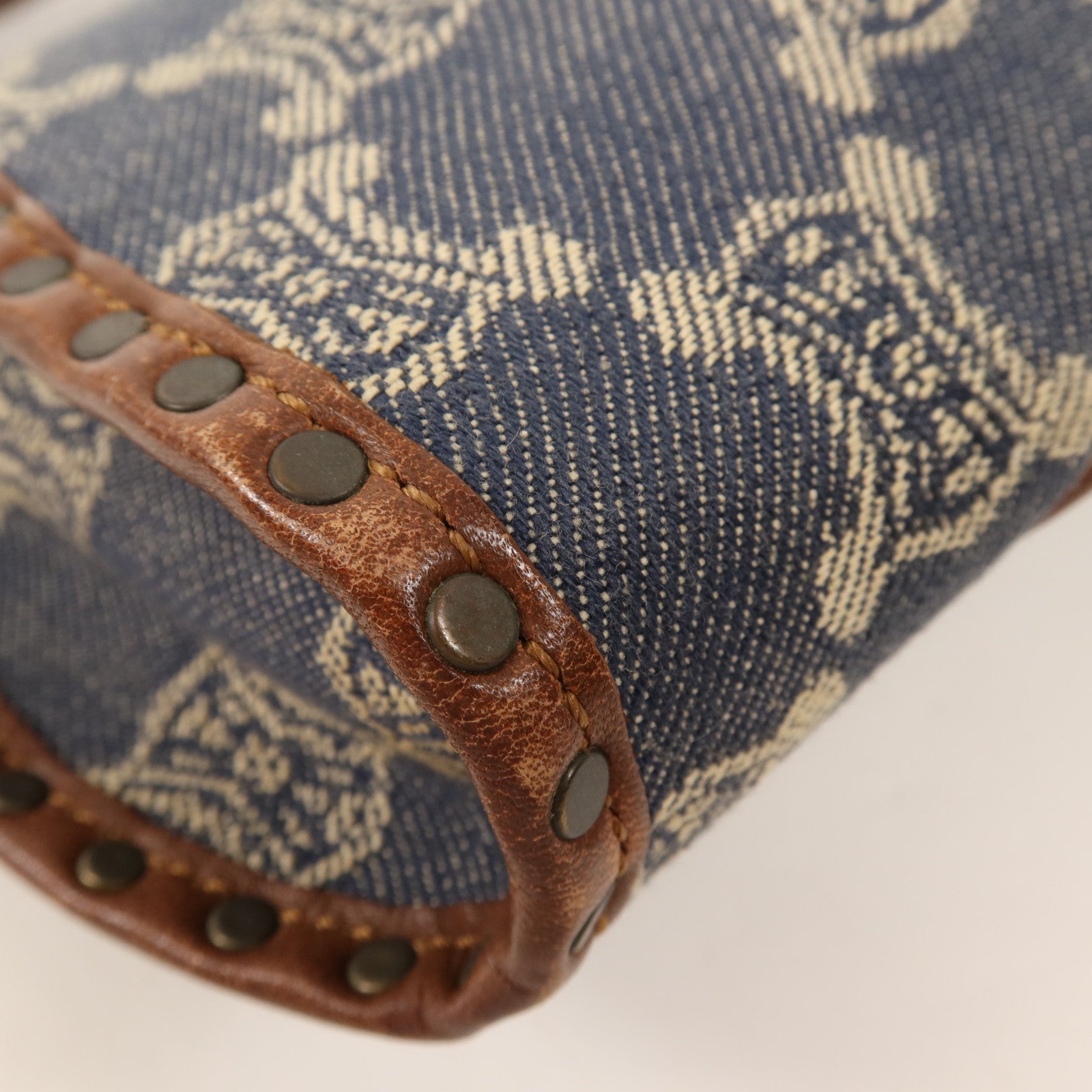 CELINE 帆布Shoulder Bag金扣肩背袋