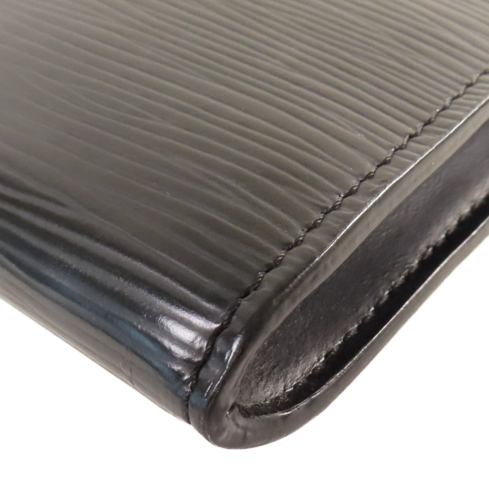 LOUIS VUITTON 【激減優惠】Epi皮革Pochette Accessories Shoulder Pouch銀扣肩背袋黑色
