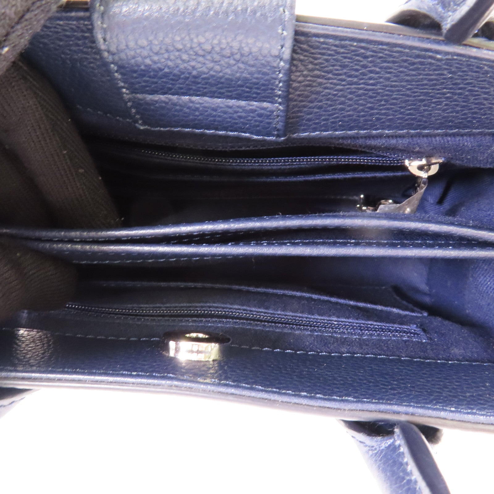 CHANEL 牛皮皮革Neo Executive Tote Mini銀扣手挽肩背兩用袋