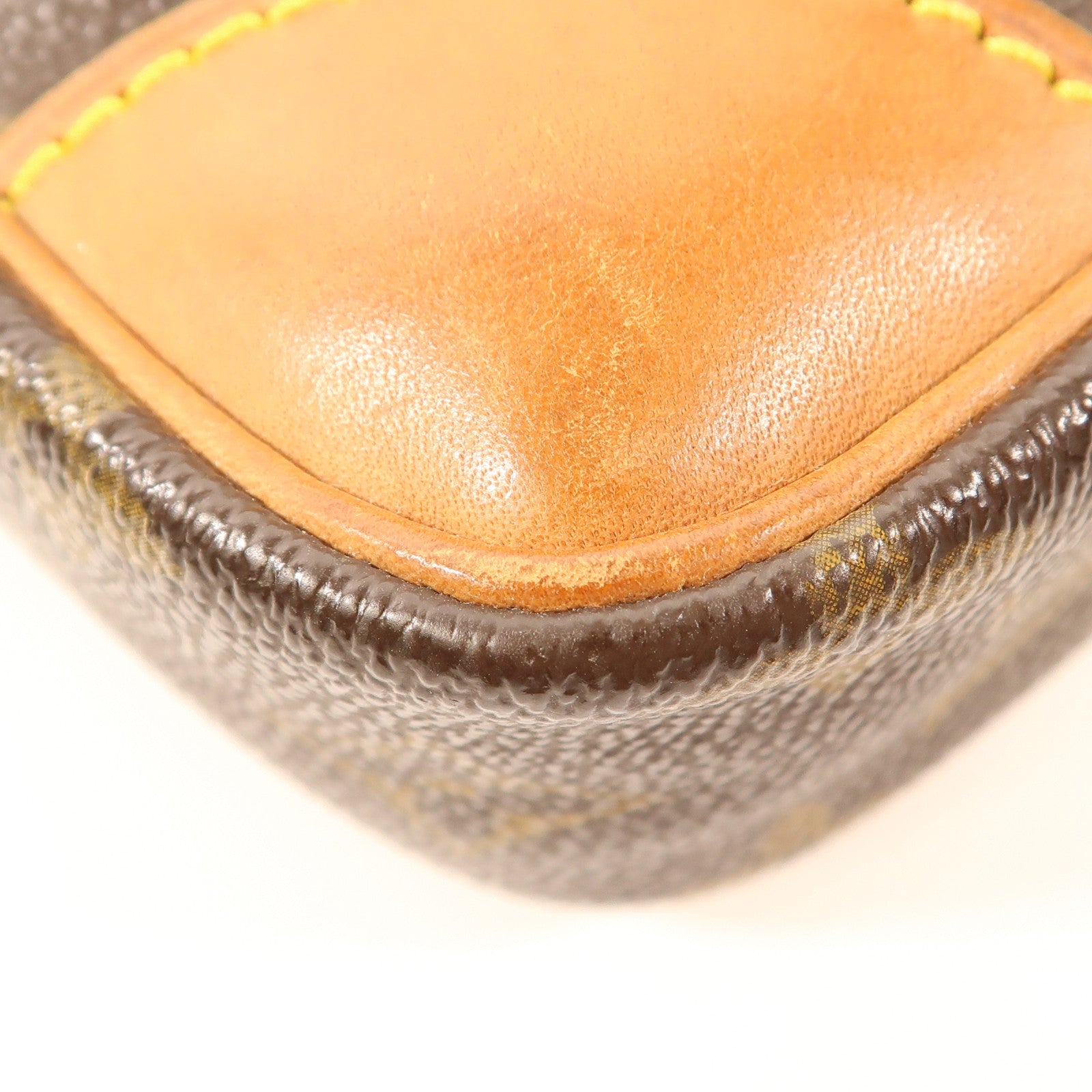 LOUIS VUITTON 【激減優惠】Monogram Danube金扣肩背袋棕色