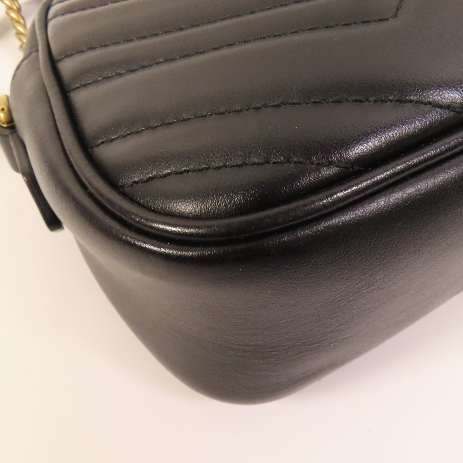 GUCCI 牛皮皮革GG Marmont Small金扣鏈帶肩背袋