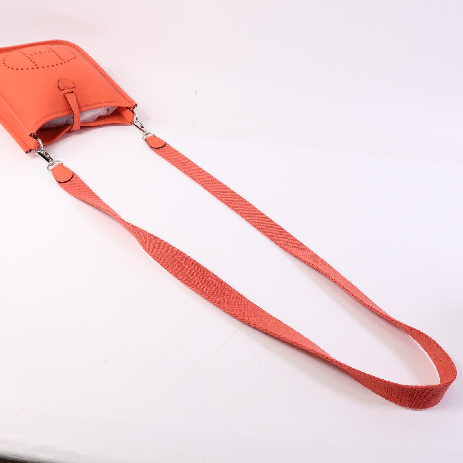 HERMES Clemence皮革Evelyne TPM肩背袋Rose Texas