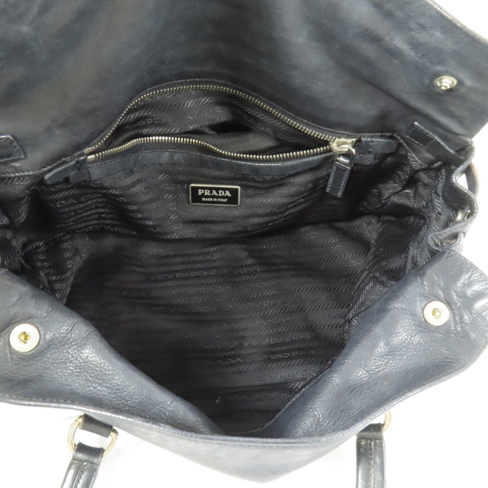 PRADA 牛皮皮革Shoulder Bag銀扣肩背袋