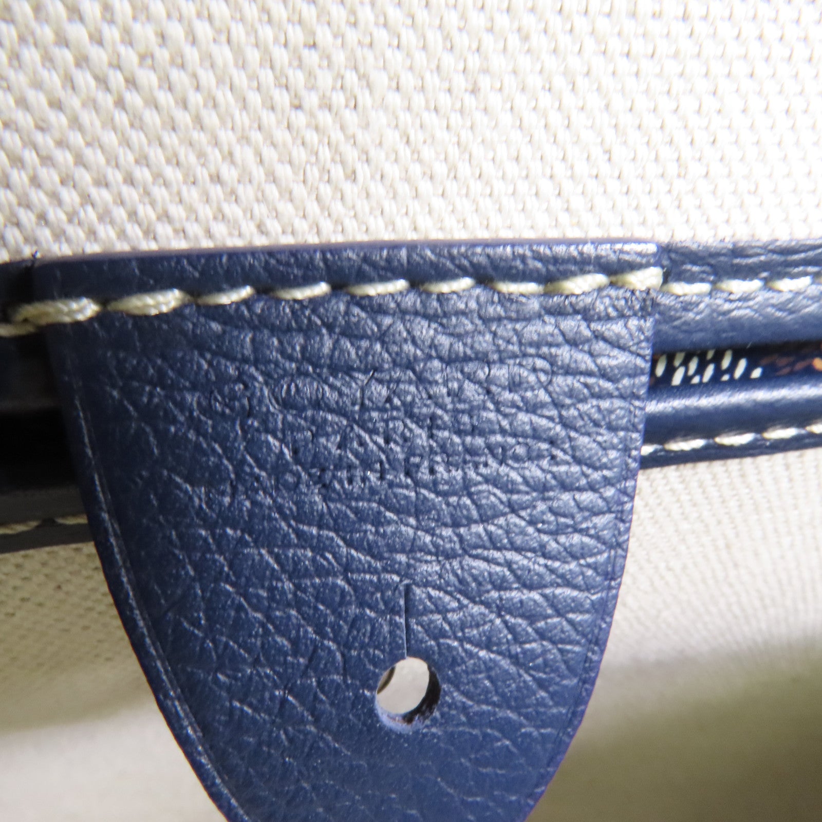 GOYARD 塗層帆布Artois PM銀扣手挽袋