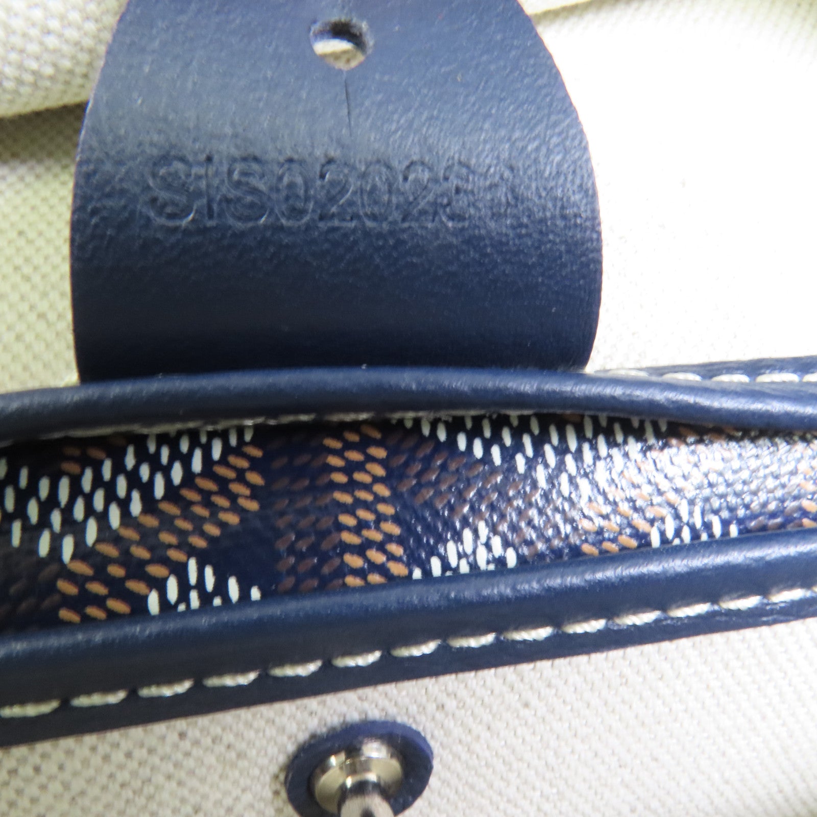 GOYARD 塗層帆布Artois PM銀扣手挽袋