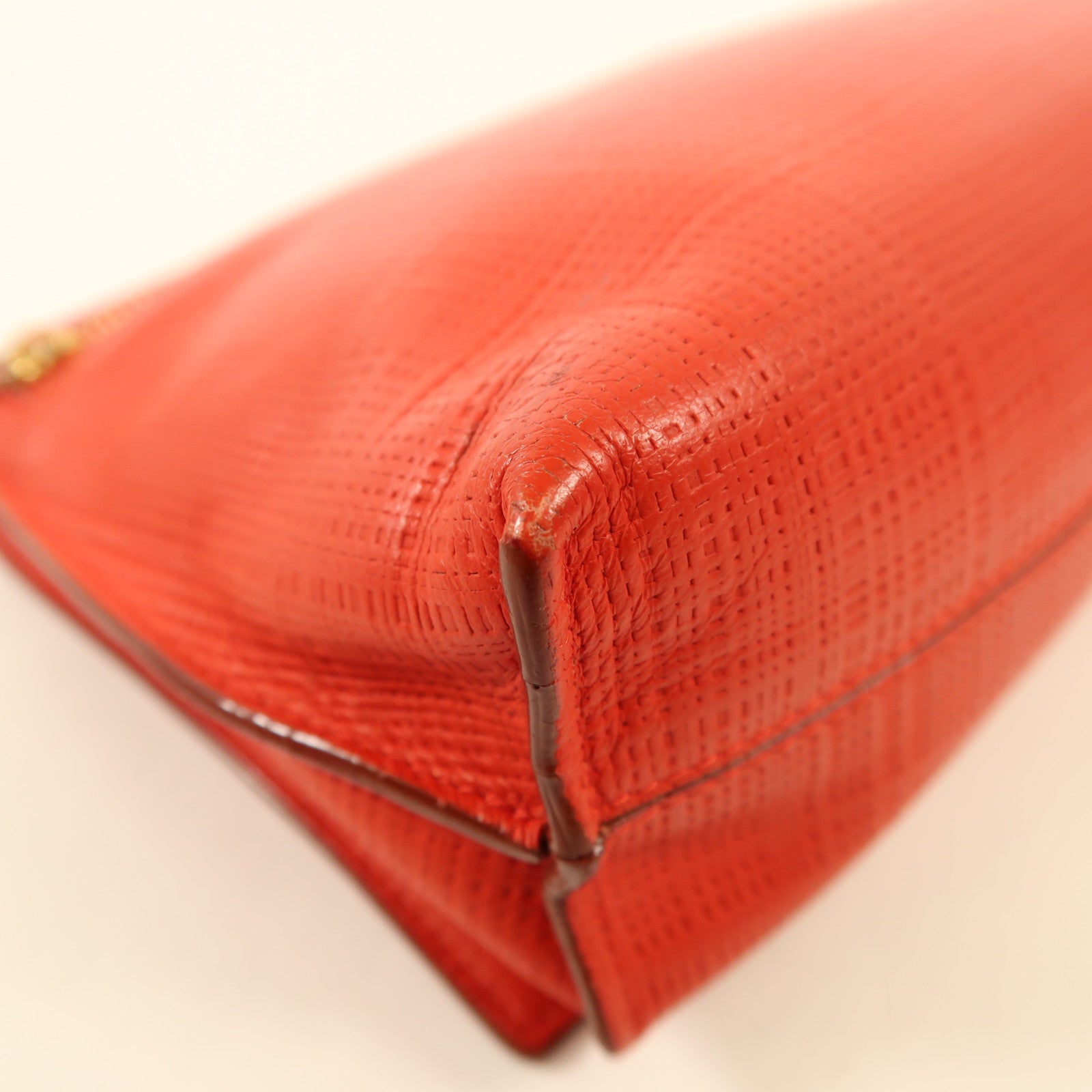 LOEWE 牛皮皮革Shoulder Bag金扣肩背袋