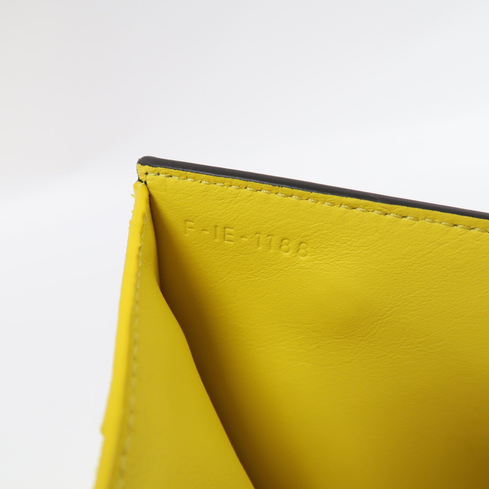CELINE 牛皮皮革Wallet銀扣三摺錢包黑色/黃色