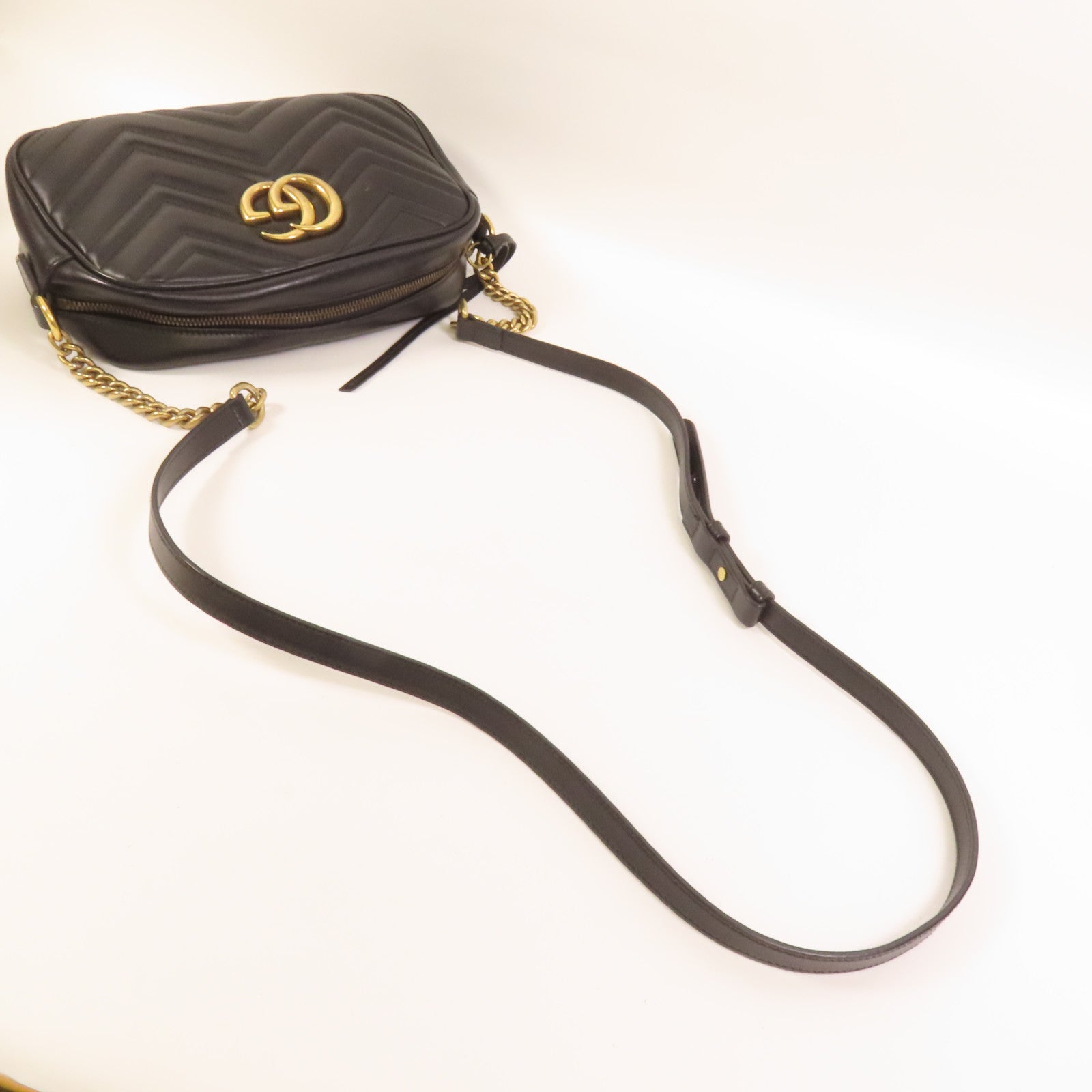 GUCCI 牛皮皮革GG Marmont Small金扣鏈帶肩背袋