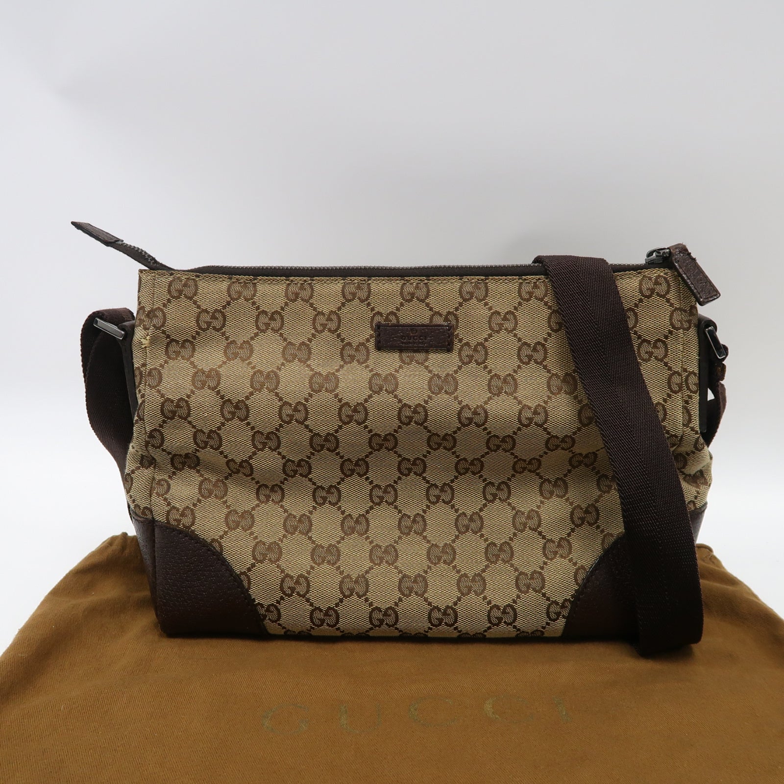 GUCCI 帆布Shoulder Bag銀扣肩背袋啡色
